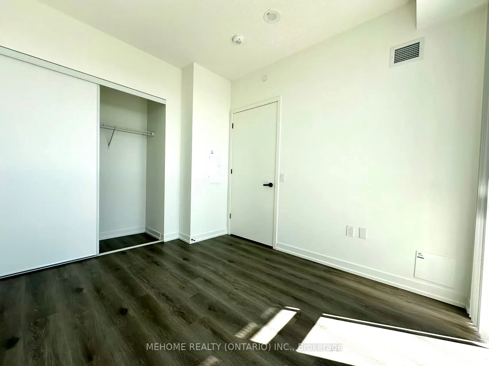 28 Interchange Way, #4211