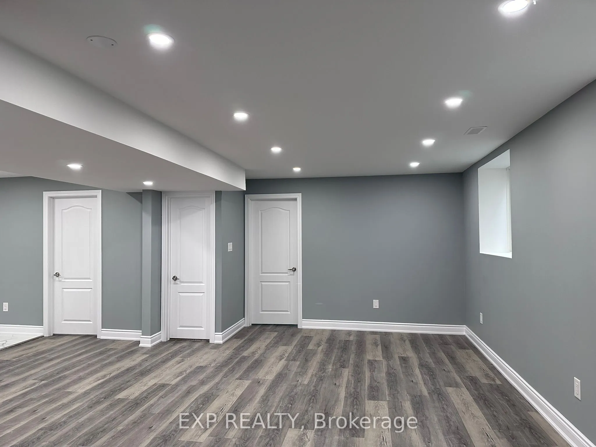 31 Lorne Thomas Place