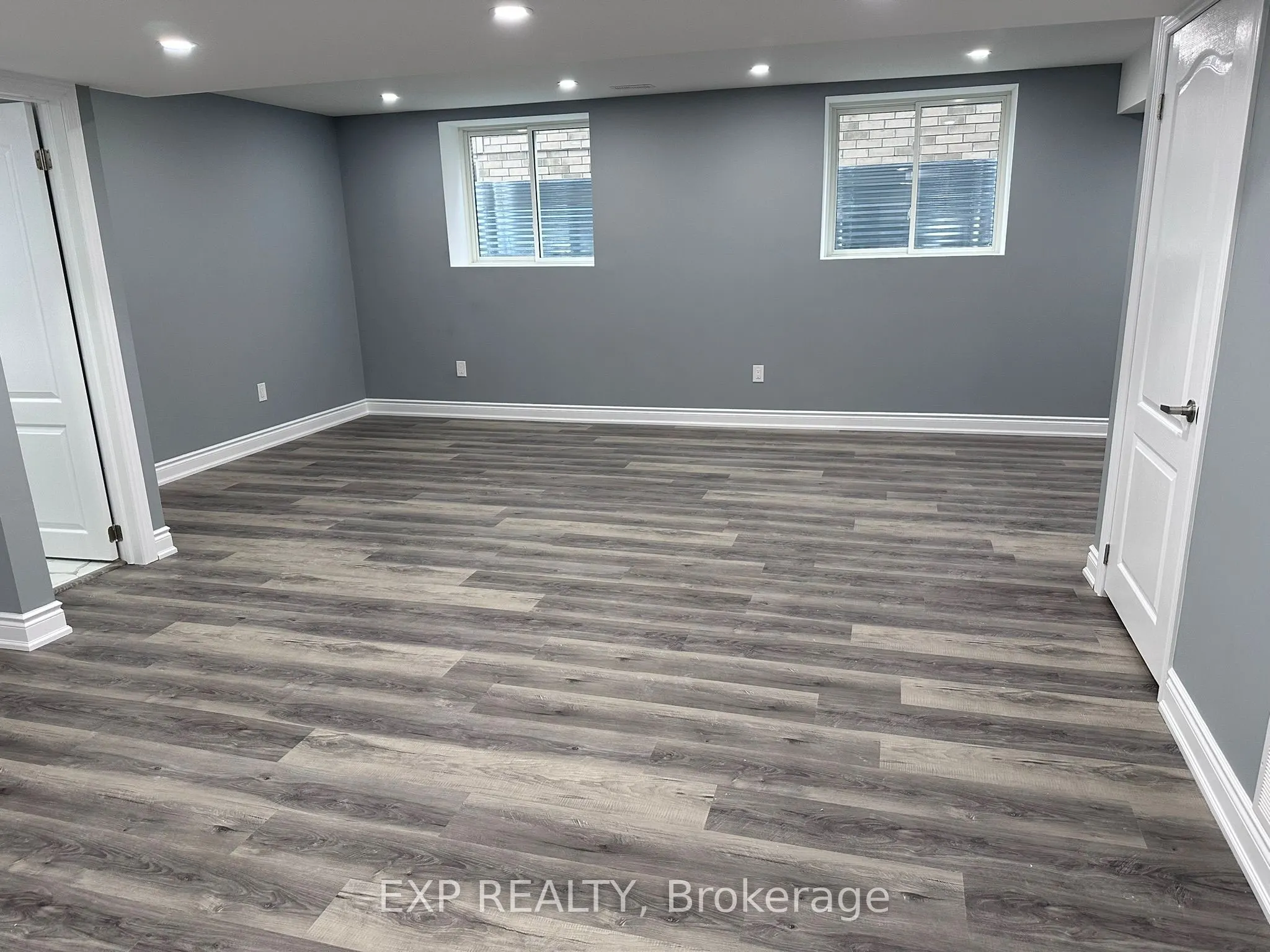 31 Lorne Thomas Place