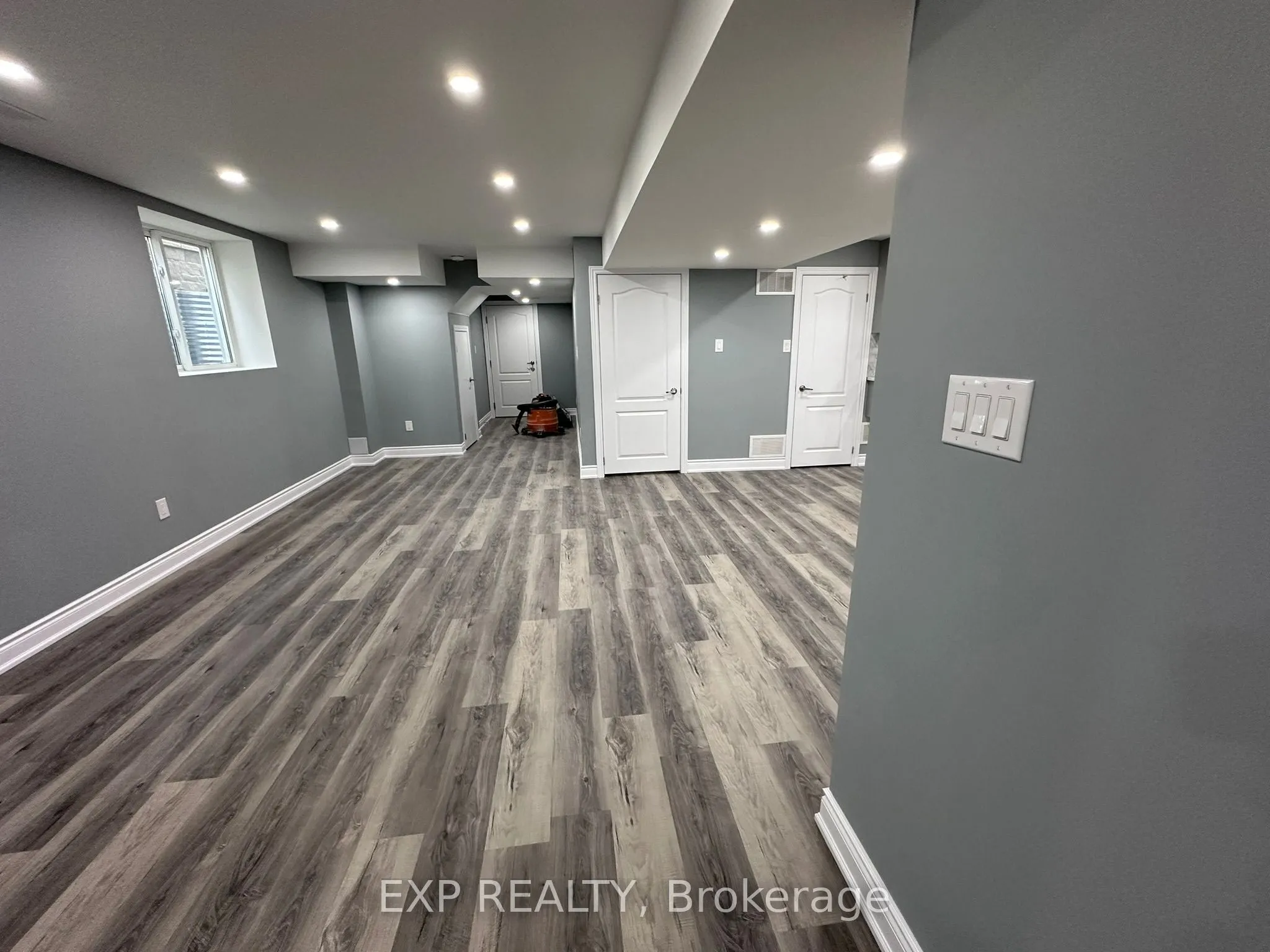 31 Lorne Thomas Place