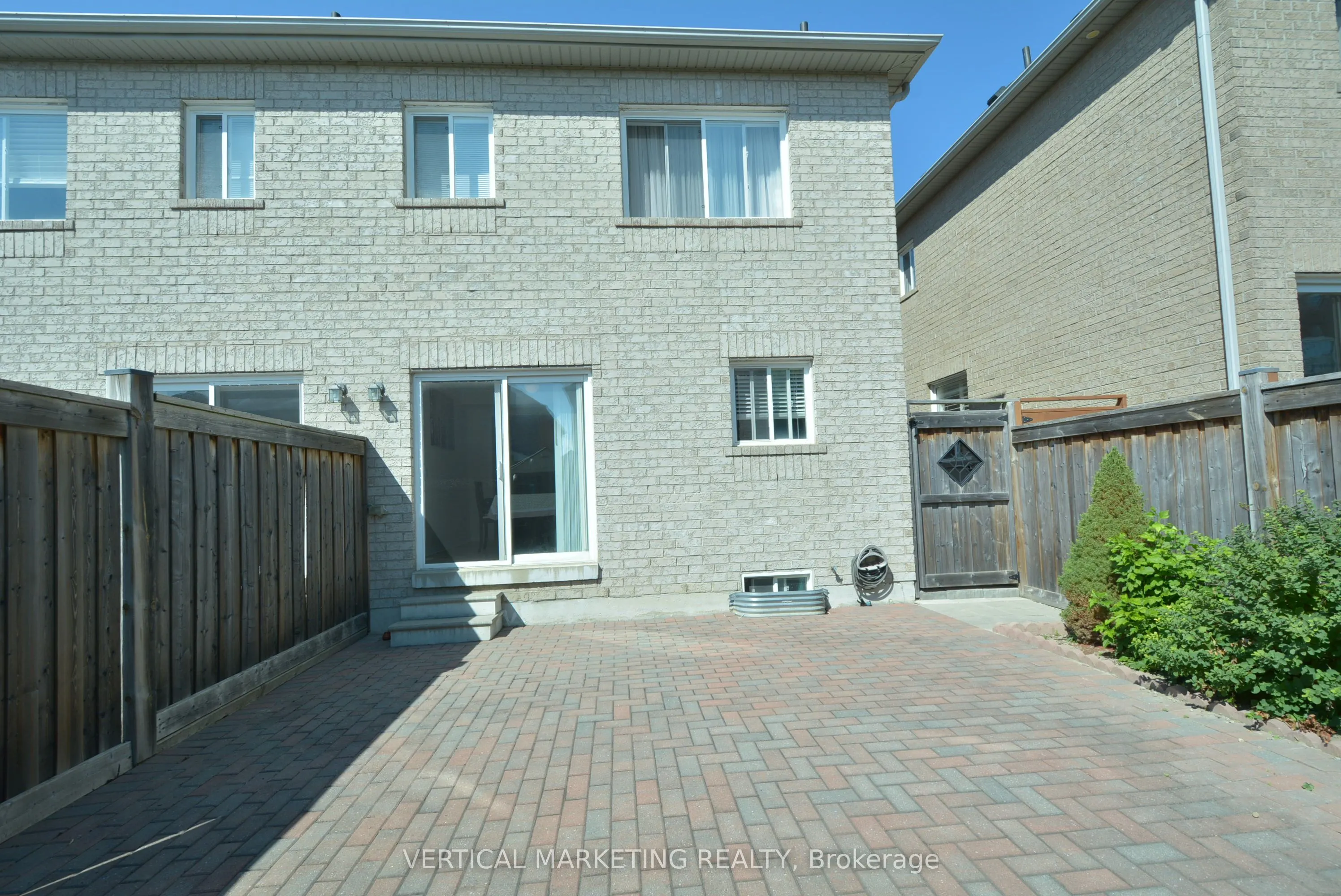 79 Harvest Hills Boulevard