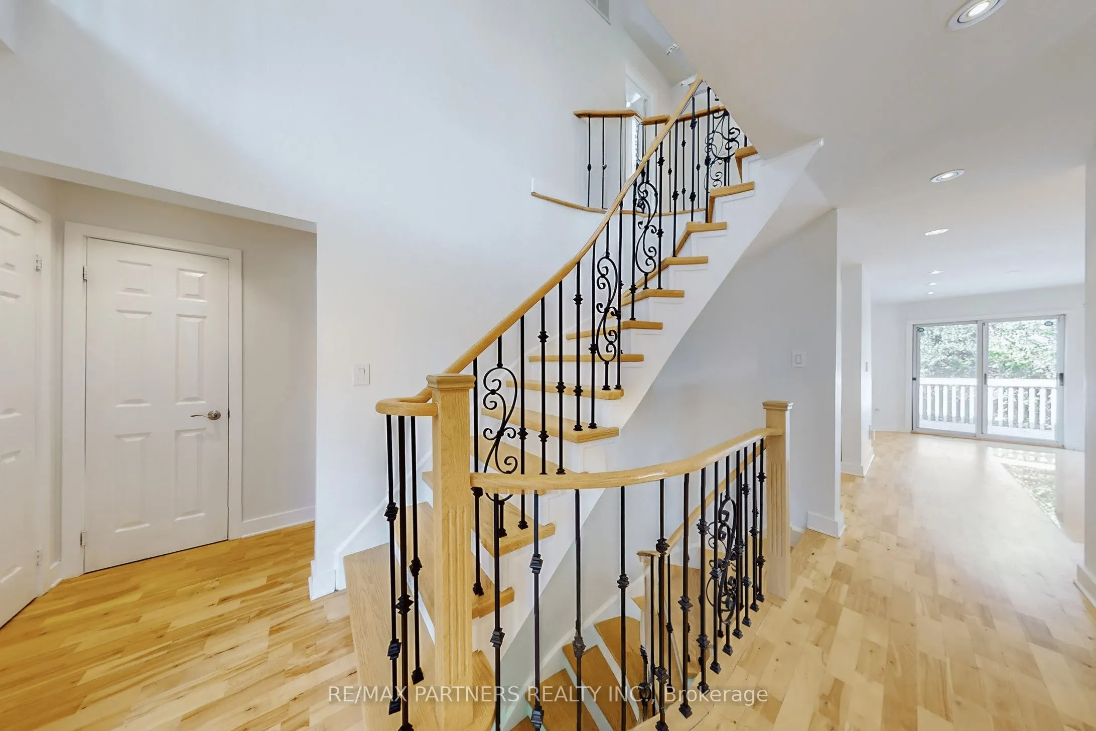 26 Sandfield Drive