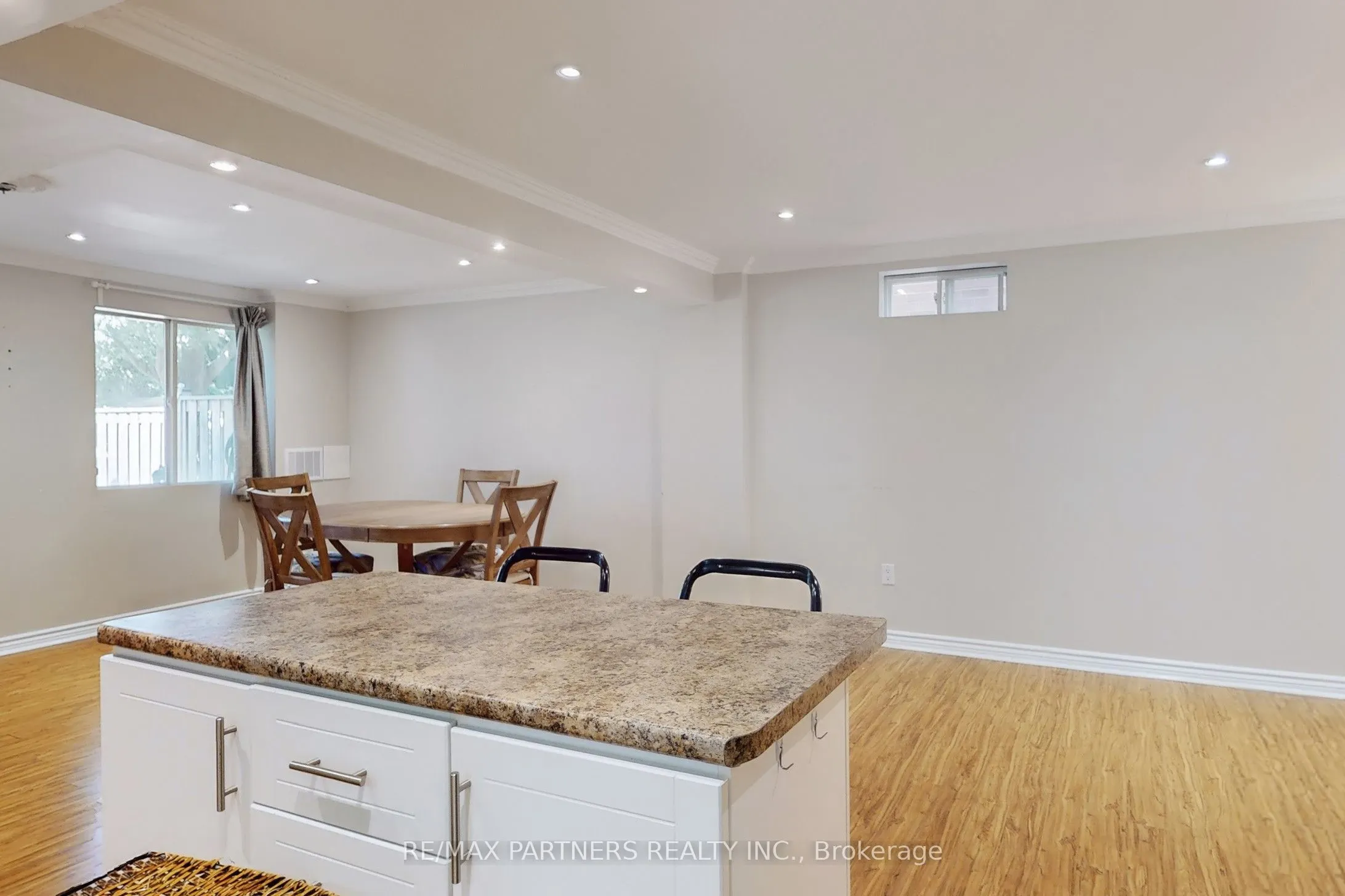 26 Sandfield Drive