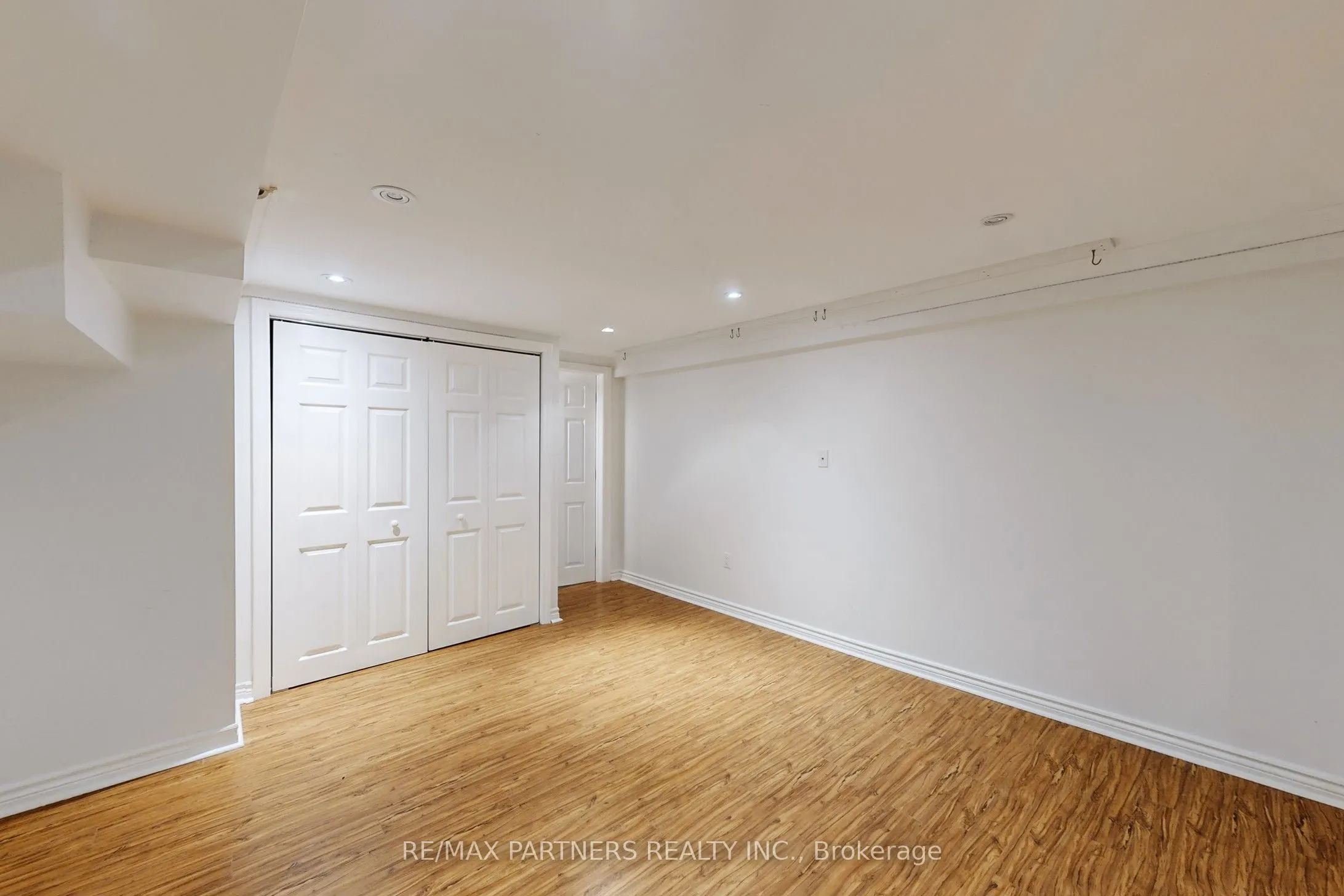 26 Sandfield Drive