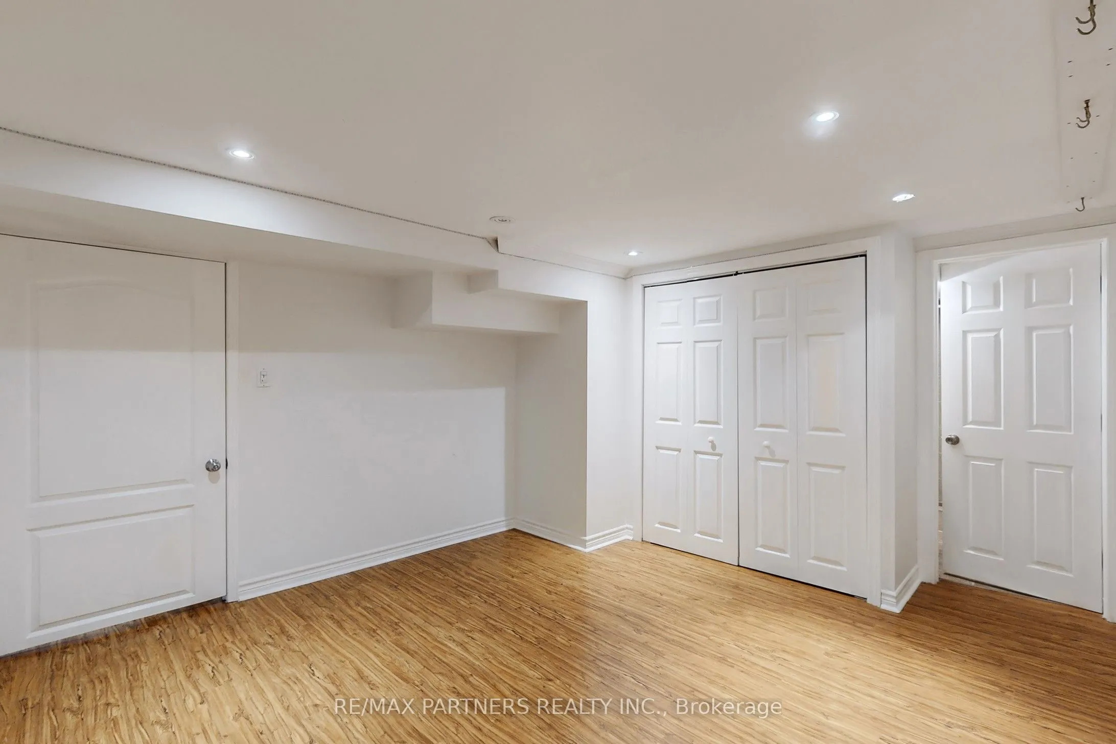 26 Sandfield Drive