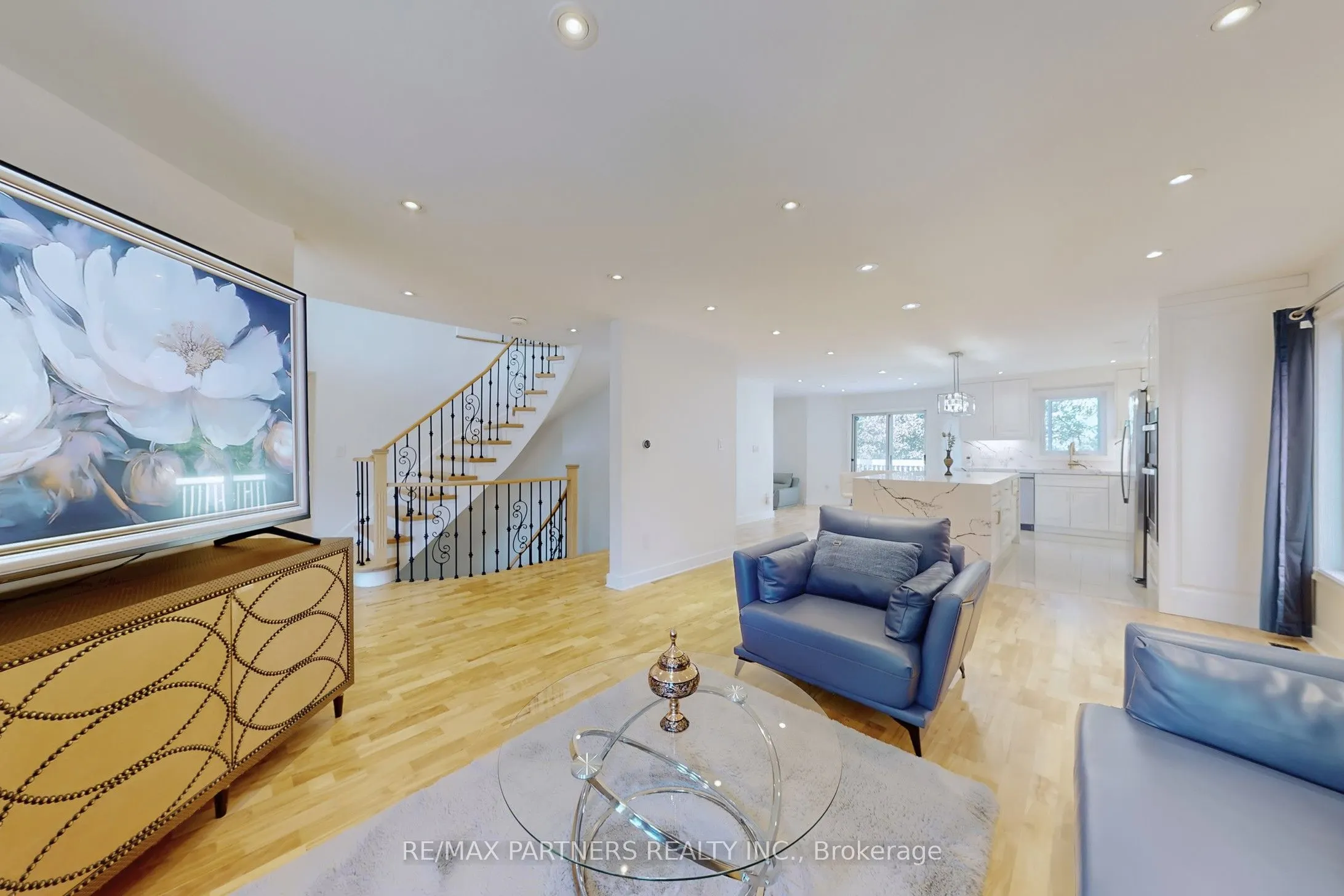 26 Sandfield Drive