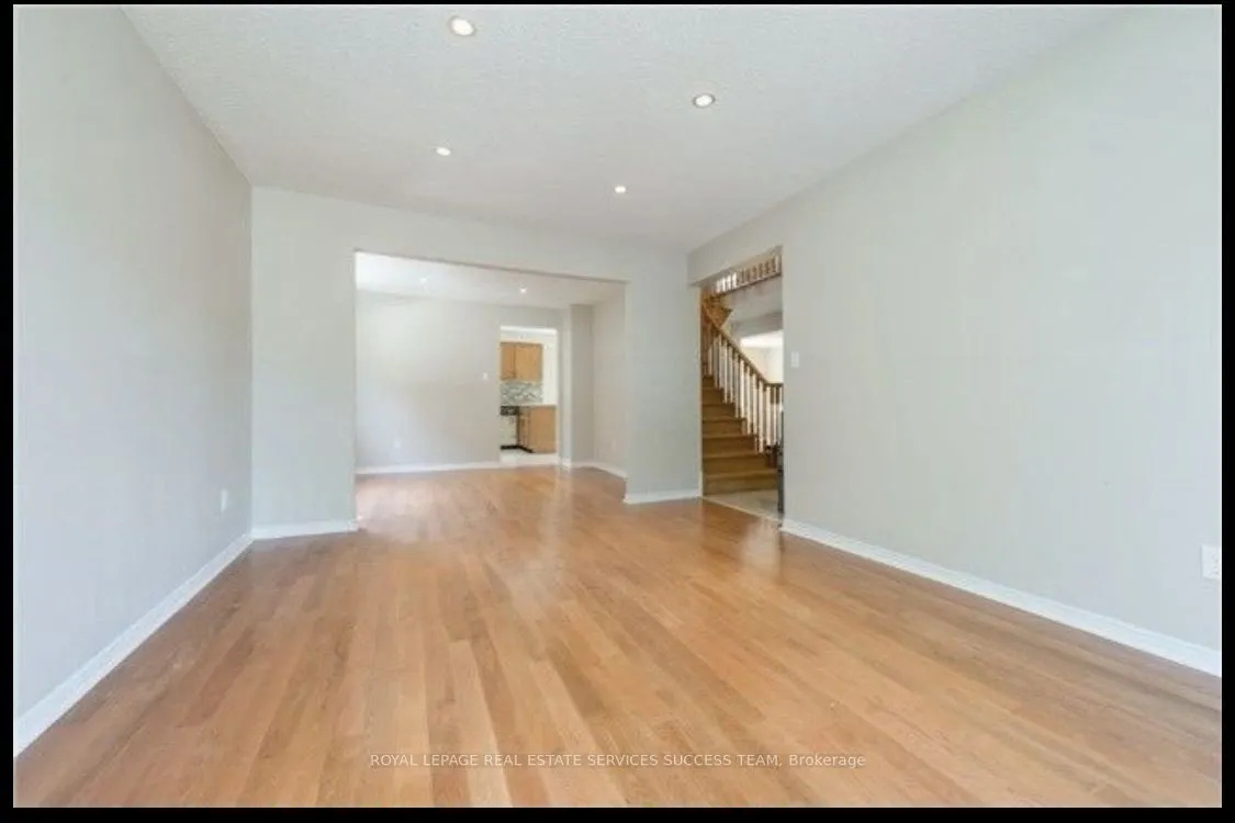 33 HEMLOCK Drive