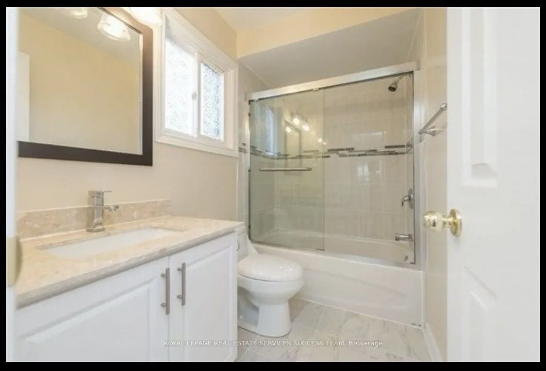 33 HEMLOCK Drive