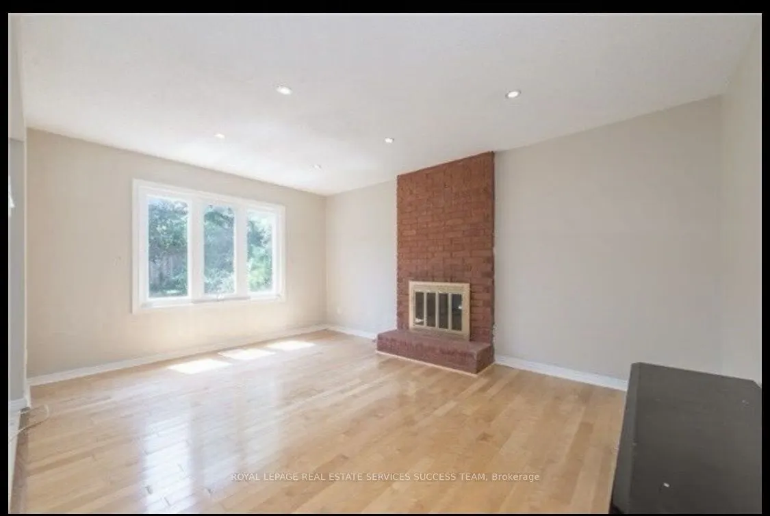 33 HEMLOCK Drive