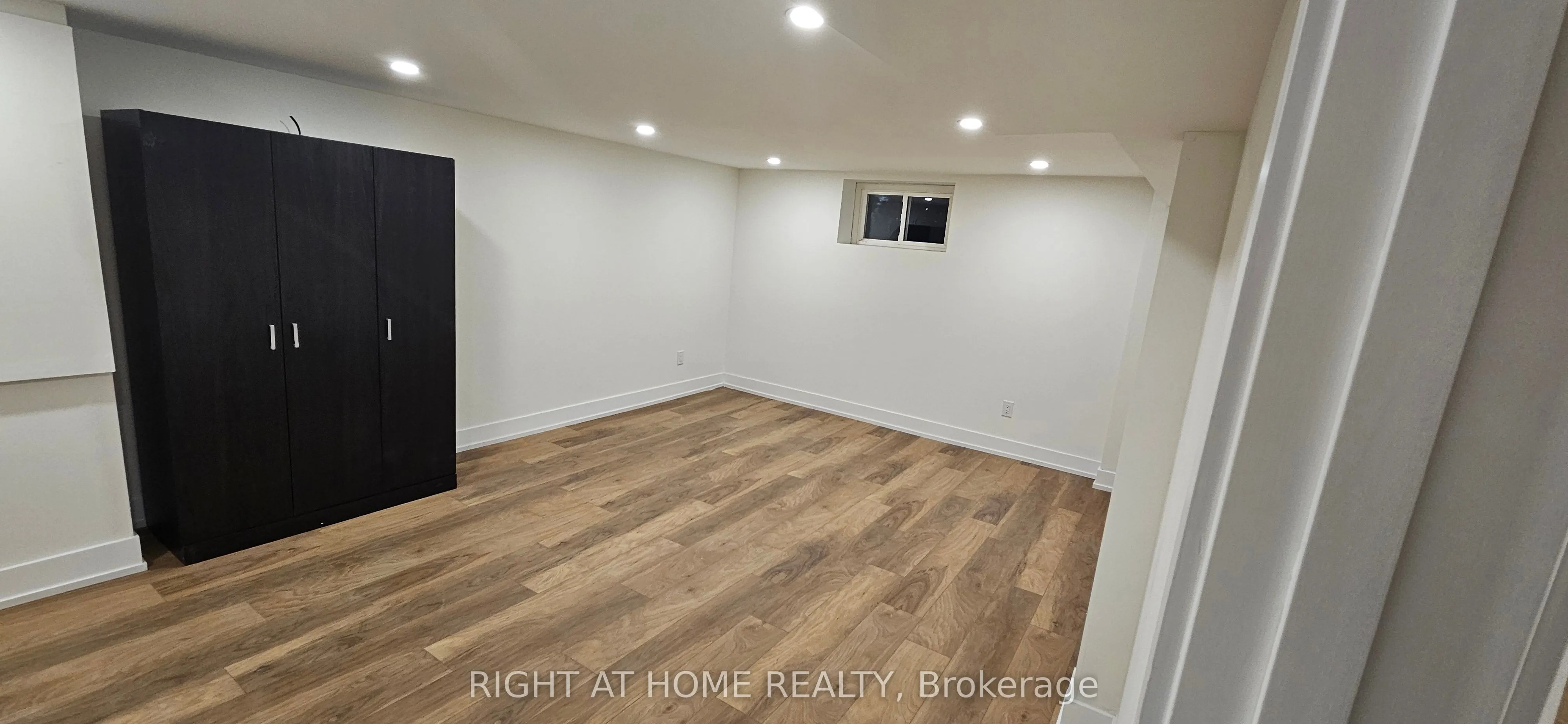 38 Jasper Drive, #lower level
