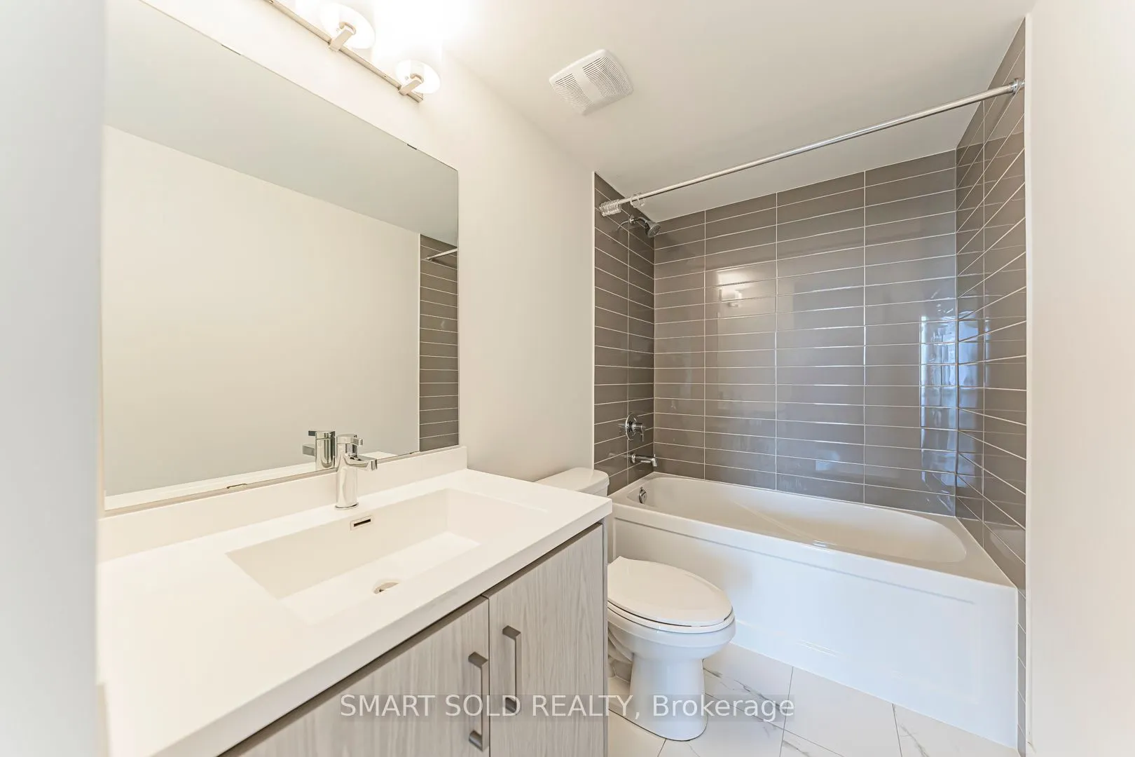 140 Honeycrisp Crescent, #287