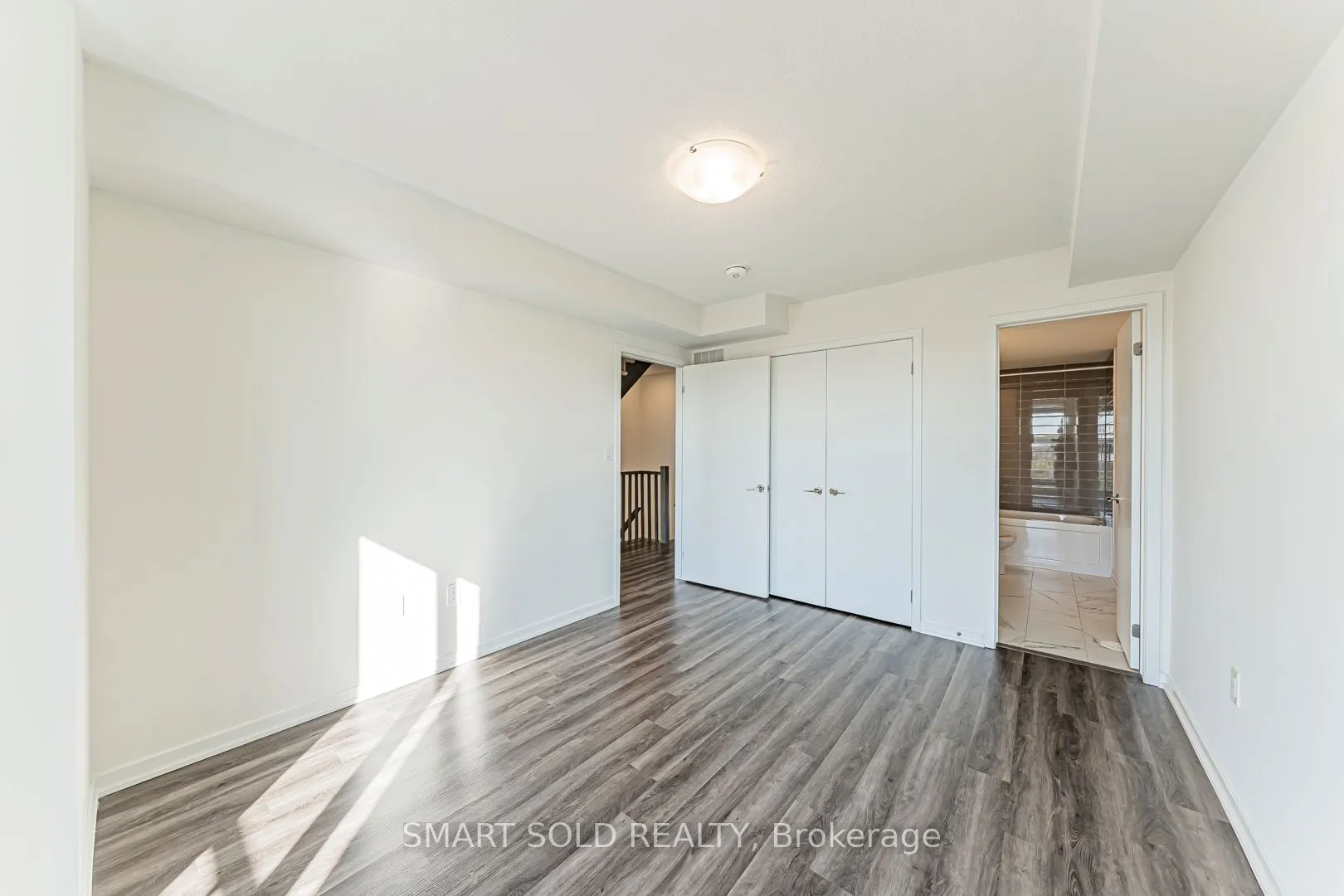 140 Honeycrisp Crescent, #287