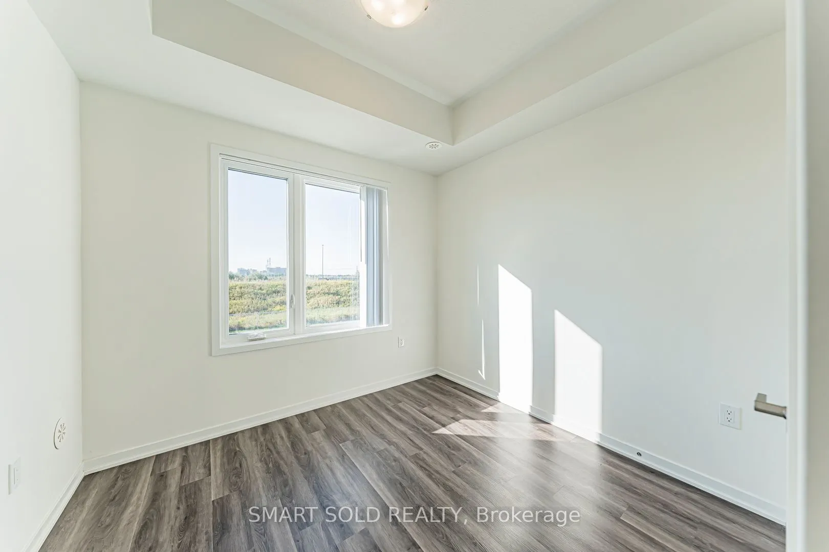 140 Honeycrisp Crescent, #287