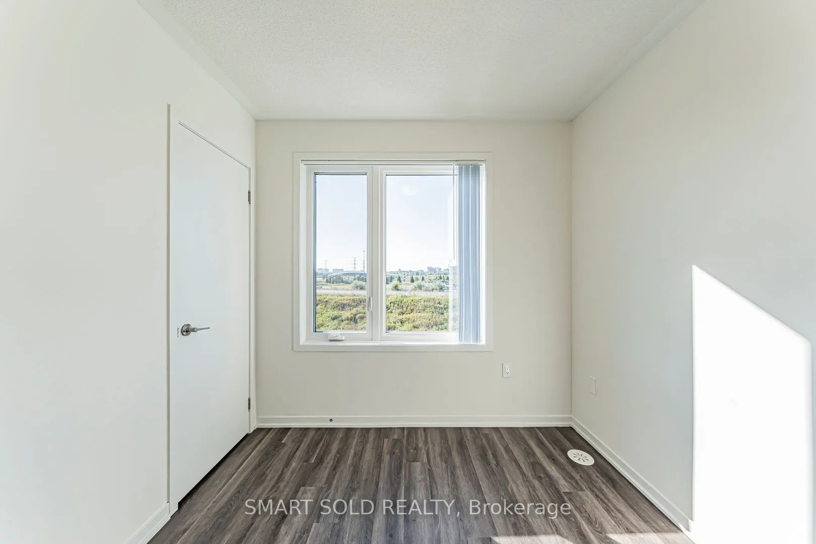 140 Honeycrisp Crescent, #287