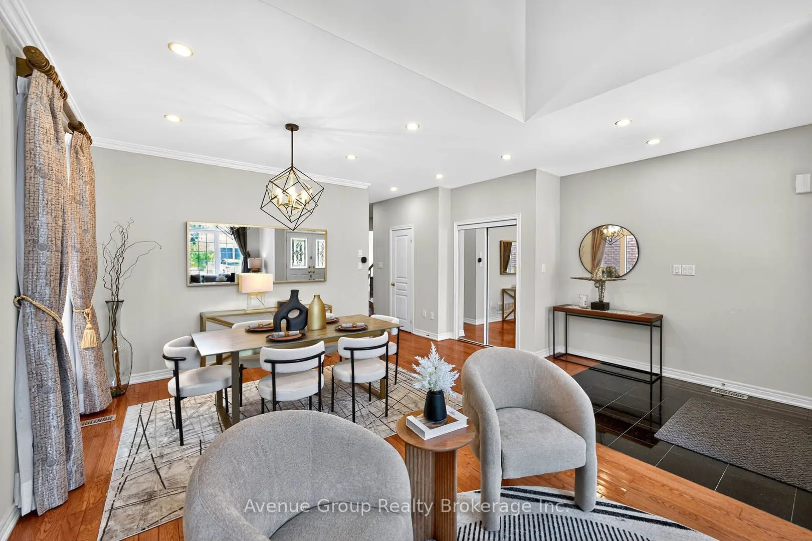 17 Adastra Crescent