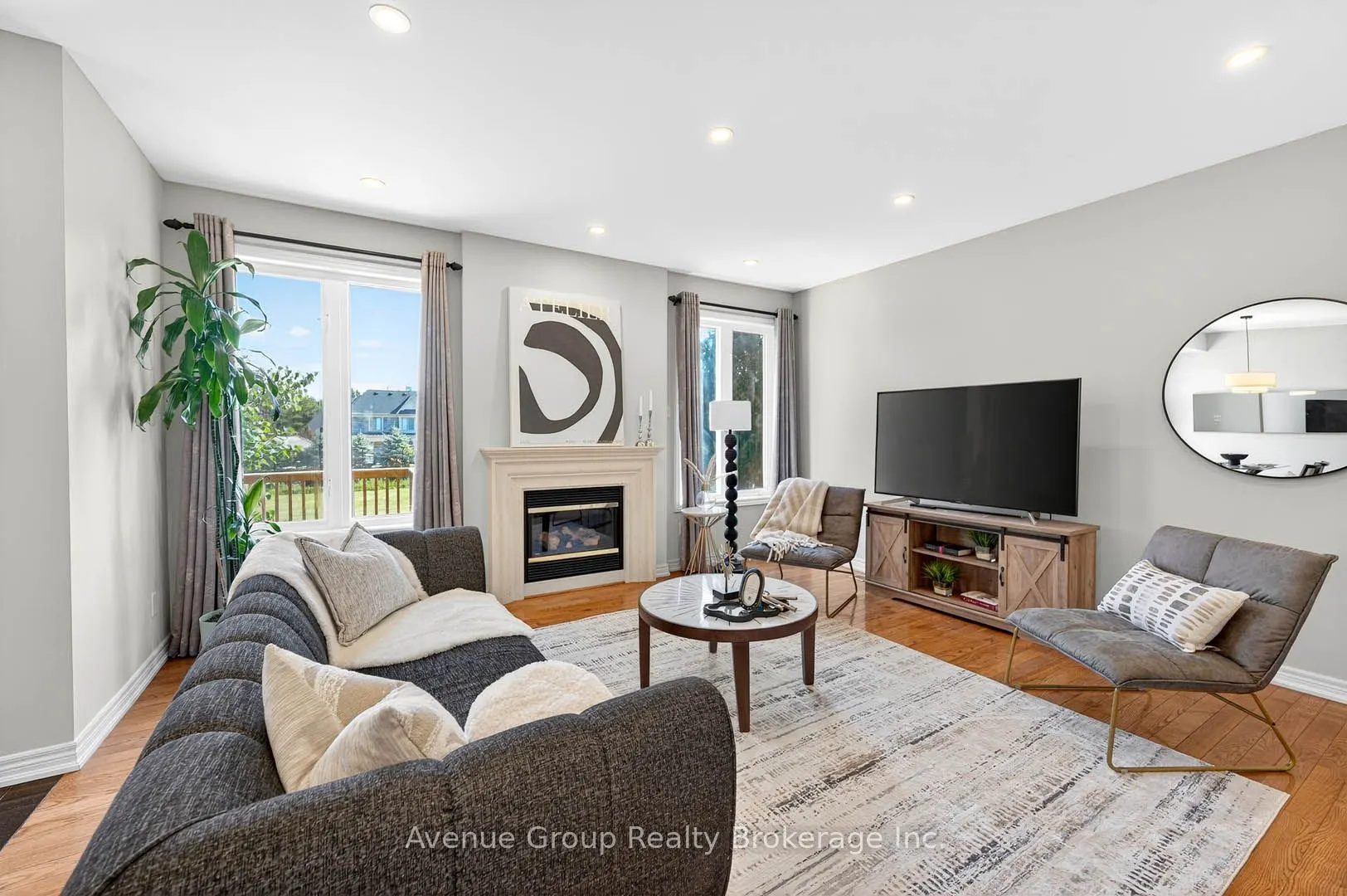 17 Adastra Crescent