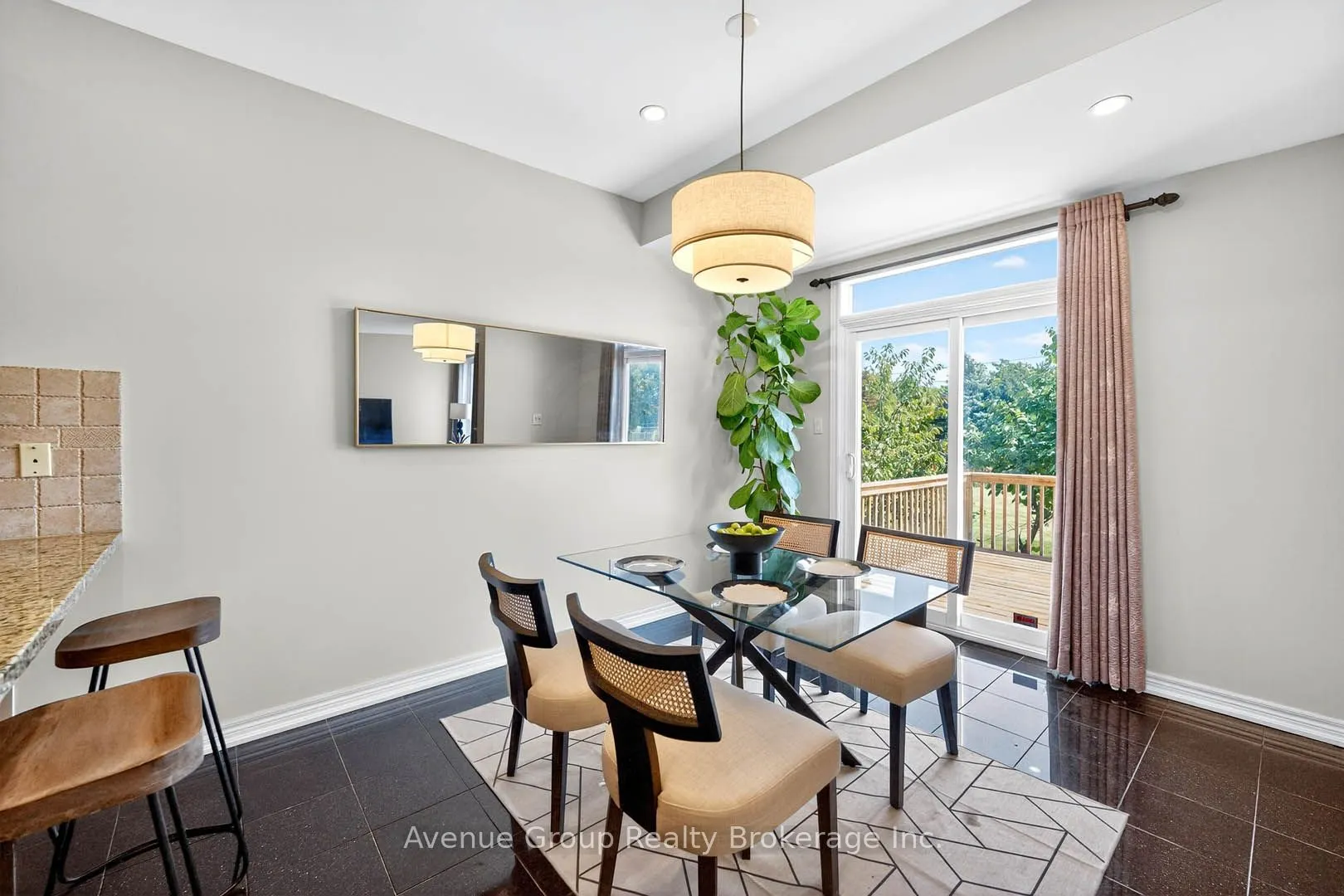 17 Adastra Crescent