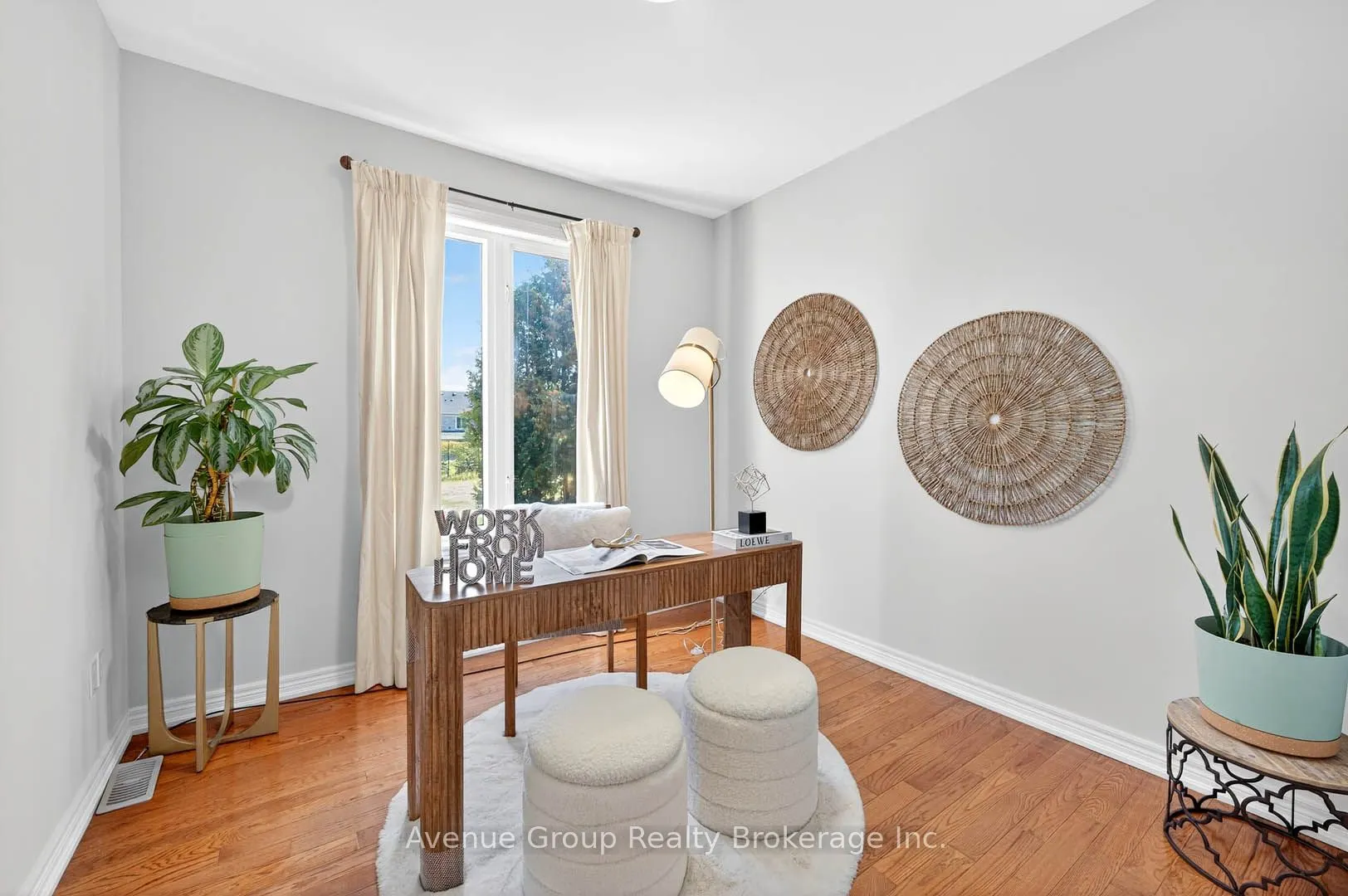 17 Adastra Crescent