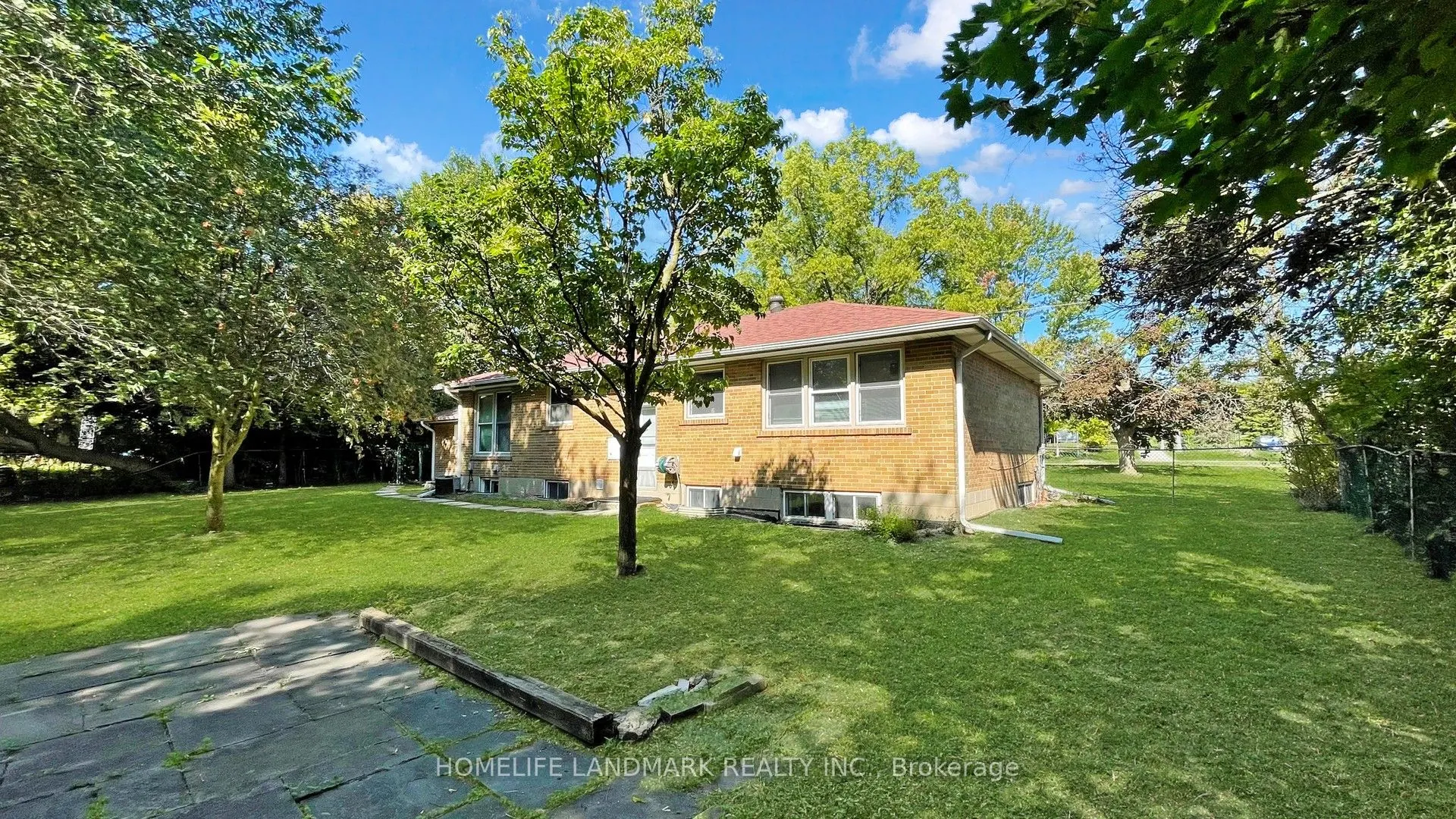 11 Uplands Avenue, #Basement