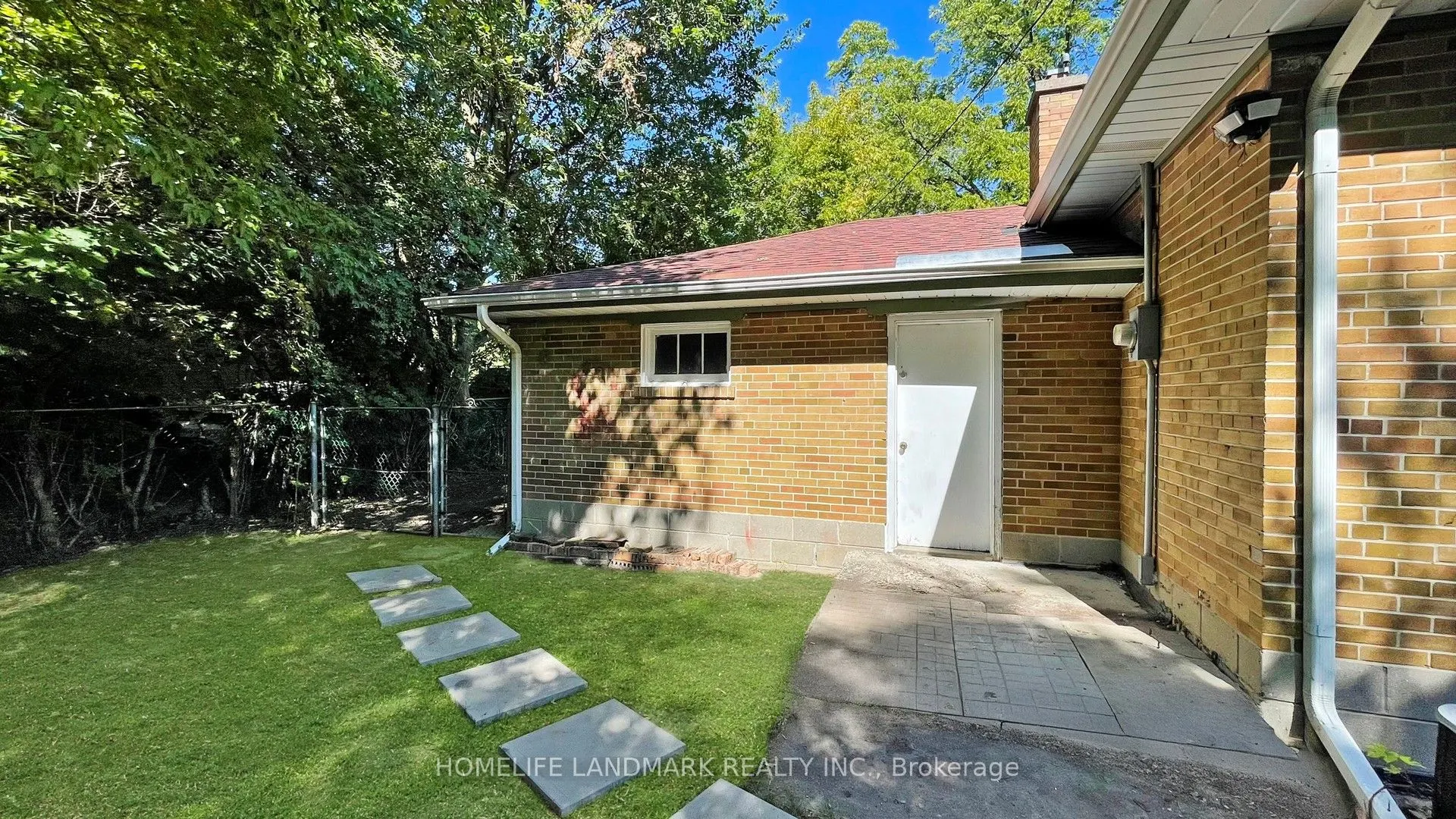 11 Uplands Avenue, #Basement