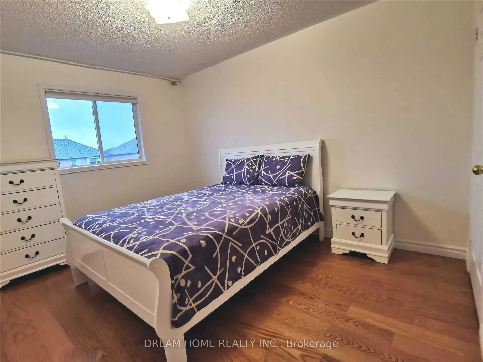 4 Bassett Avenue