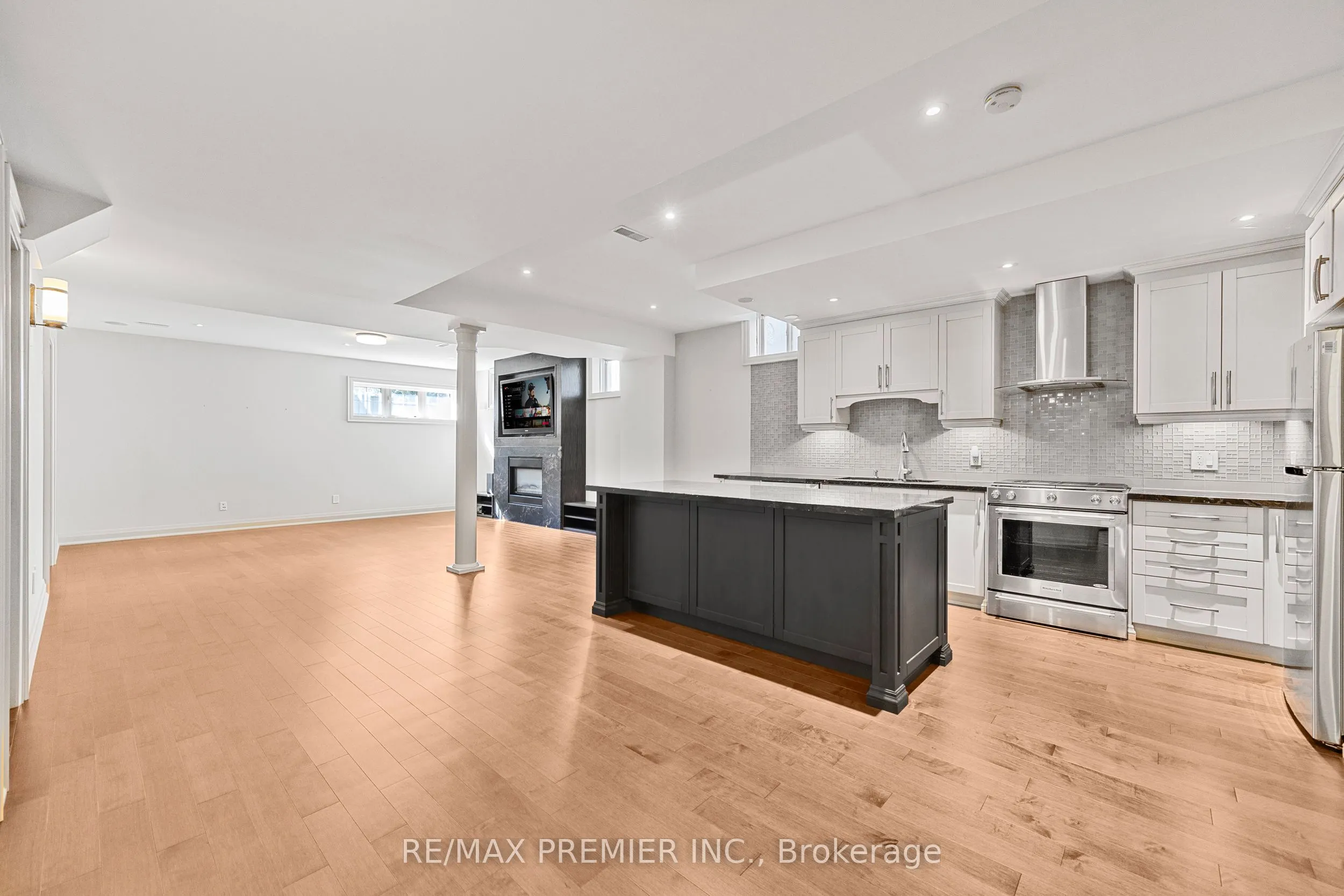 76 Orleans Circle
