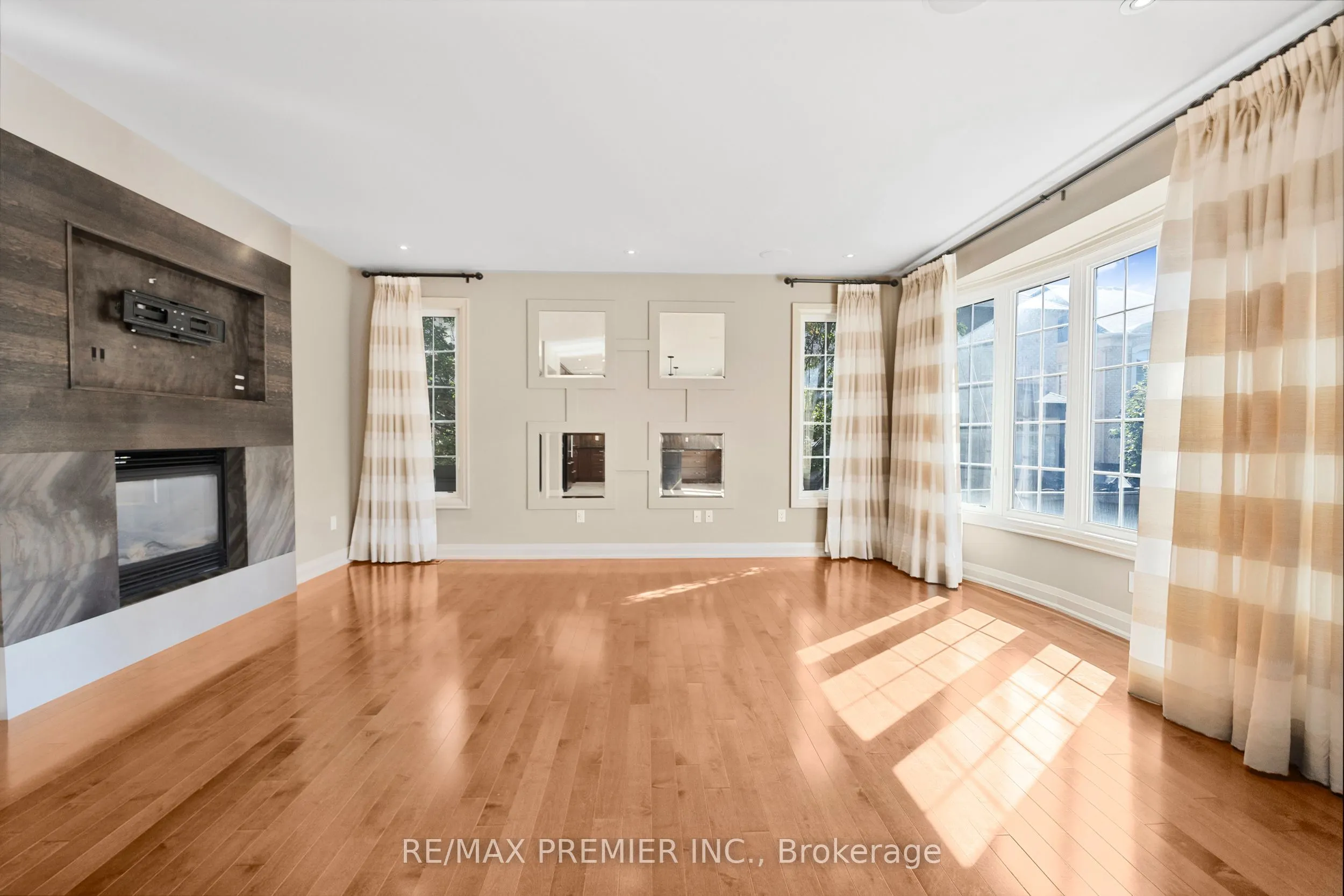 76 Orleans Circle