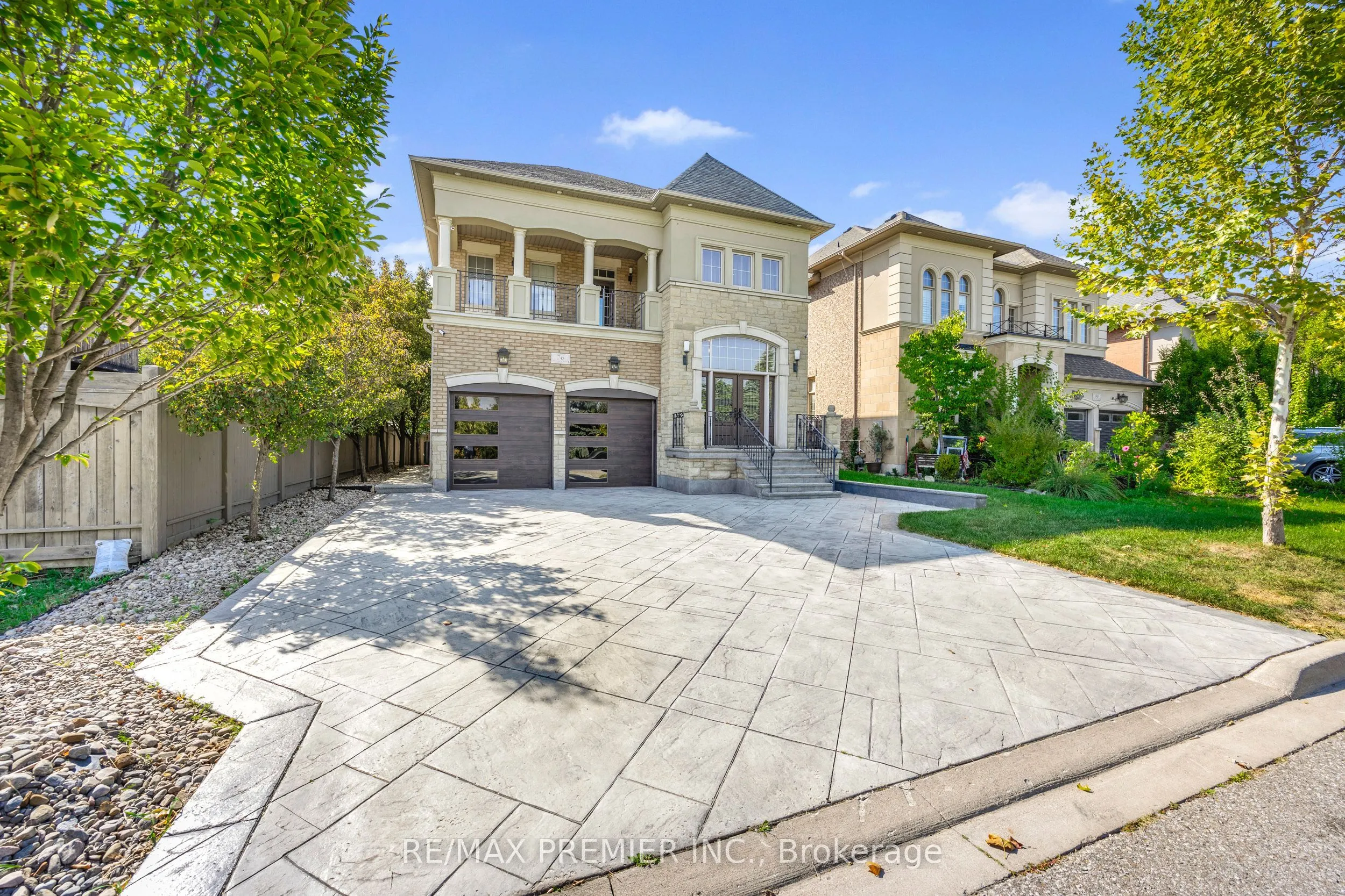 76 Orleans Circle