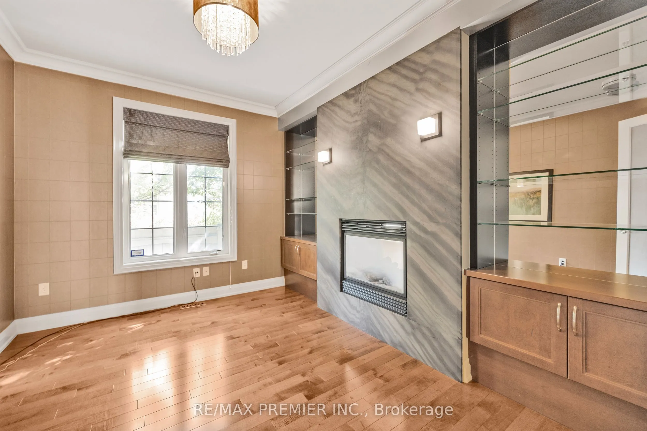 76 Orleans Circle
