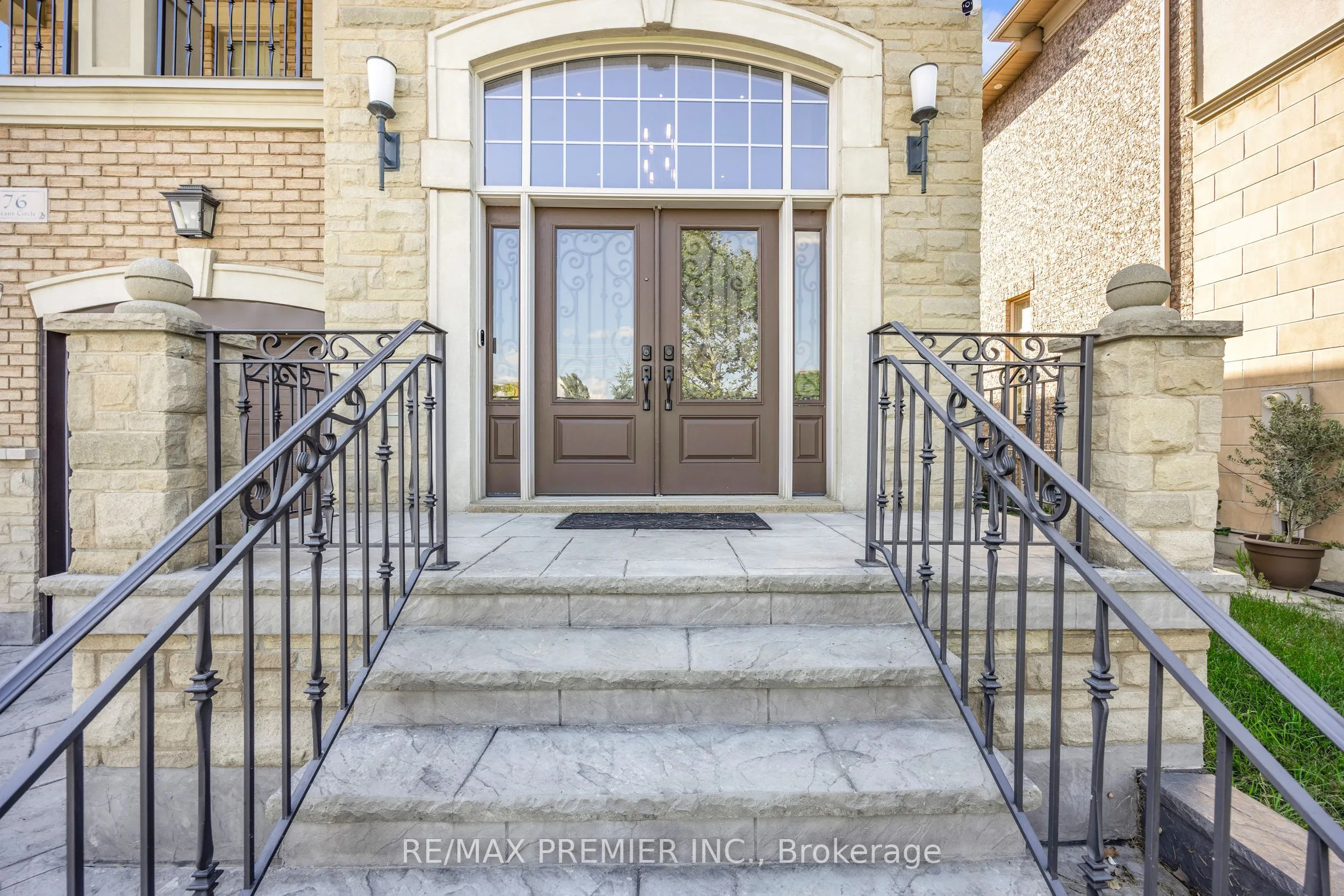 76 Orleans Circle
