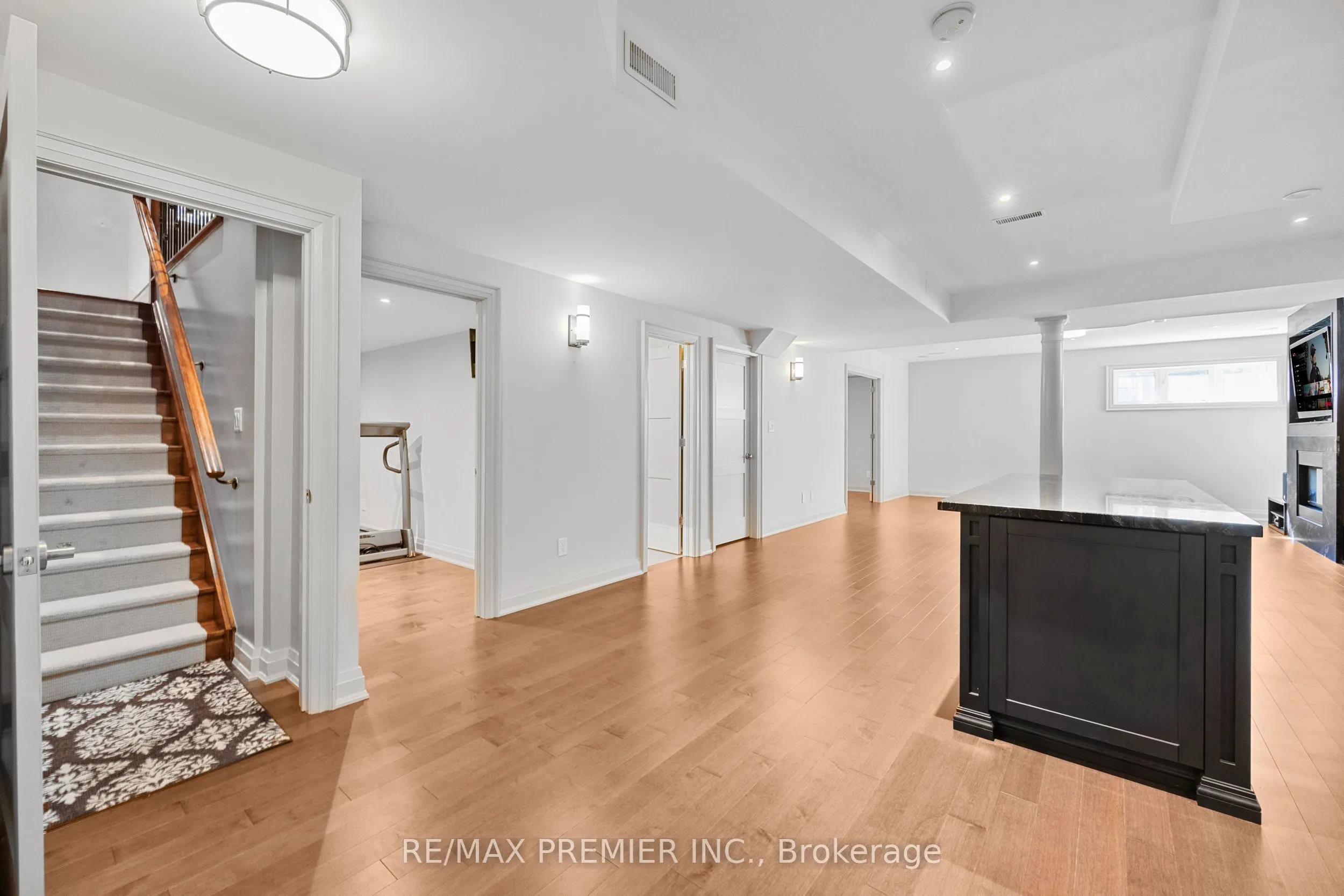 76 Orleans Circle