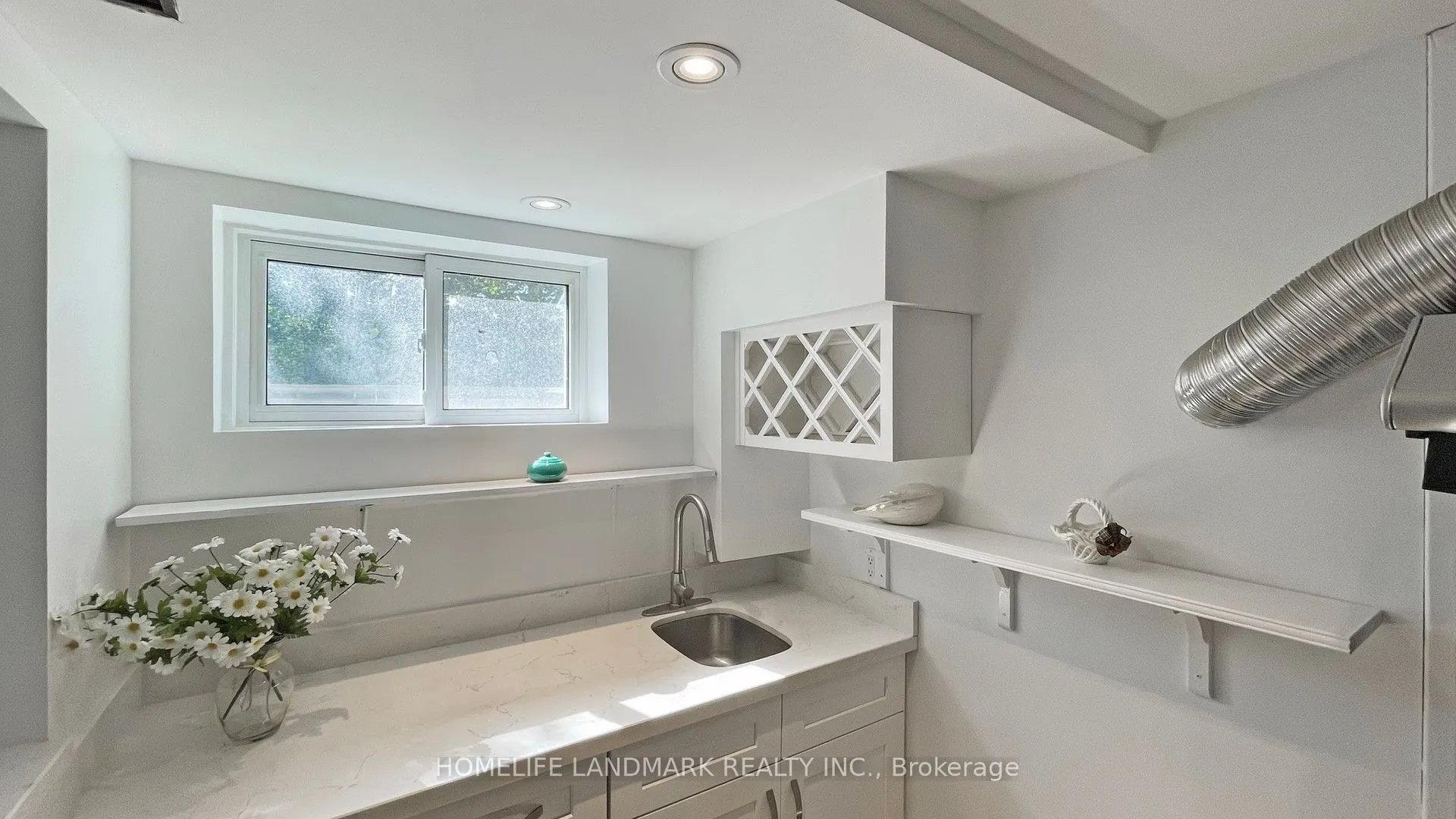 11 Uplands Avenue
