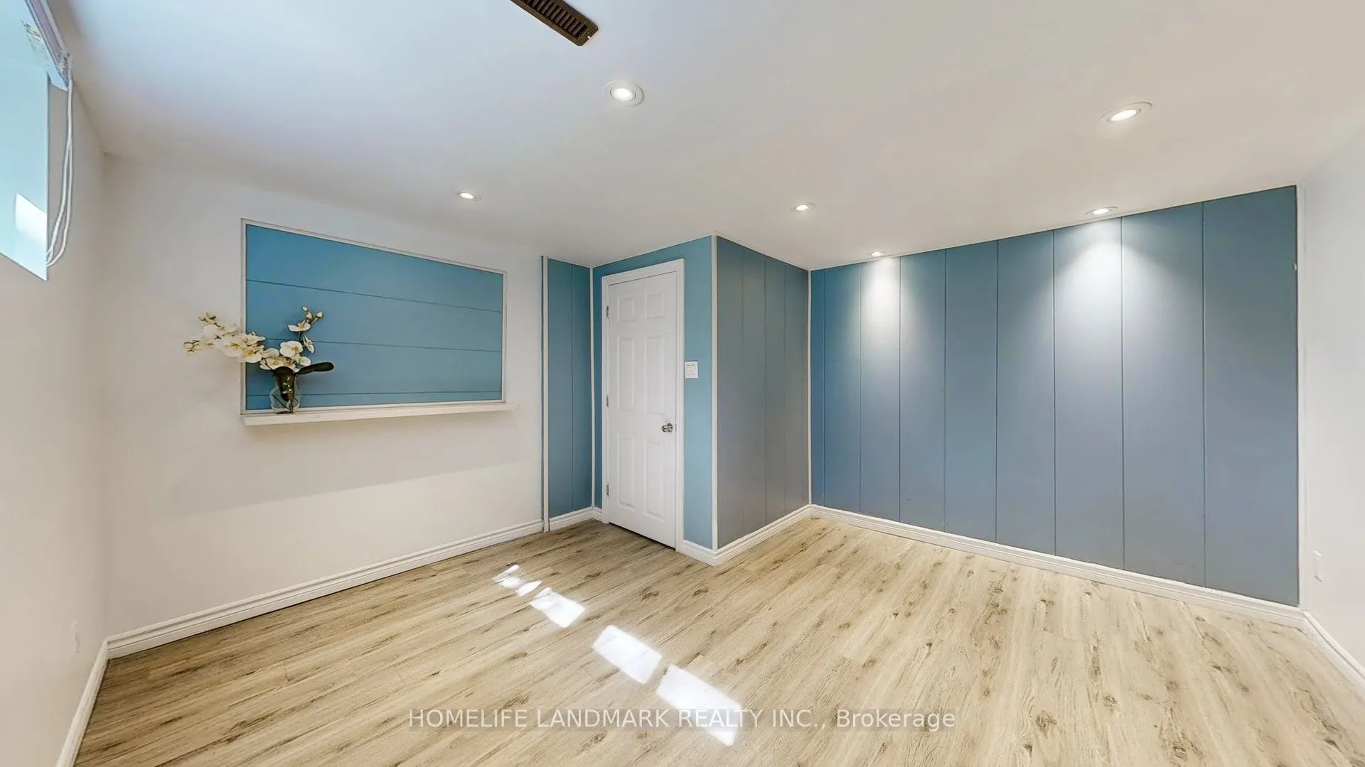 11 Uplands Avenue