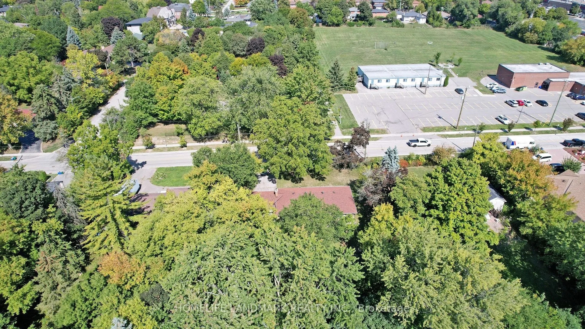 11 Uplands Avenue