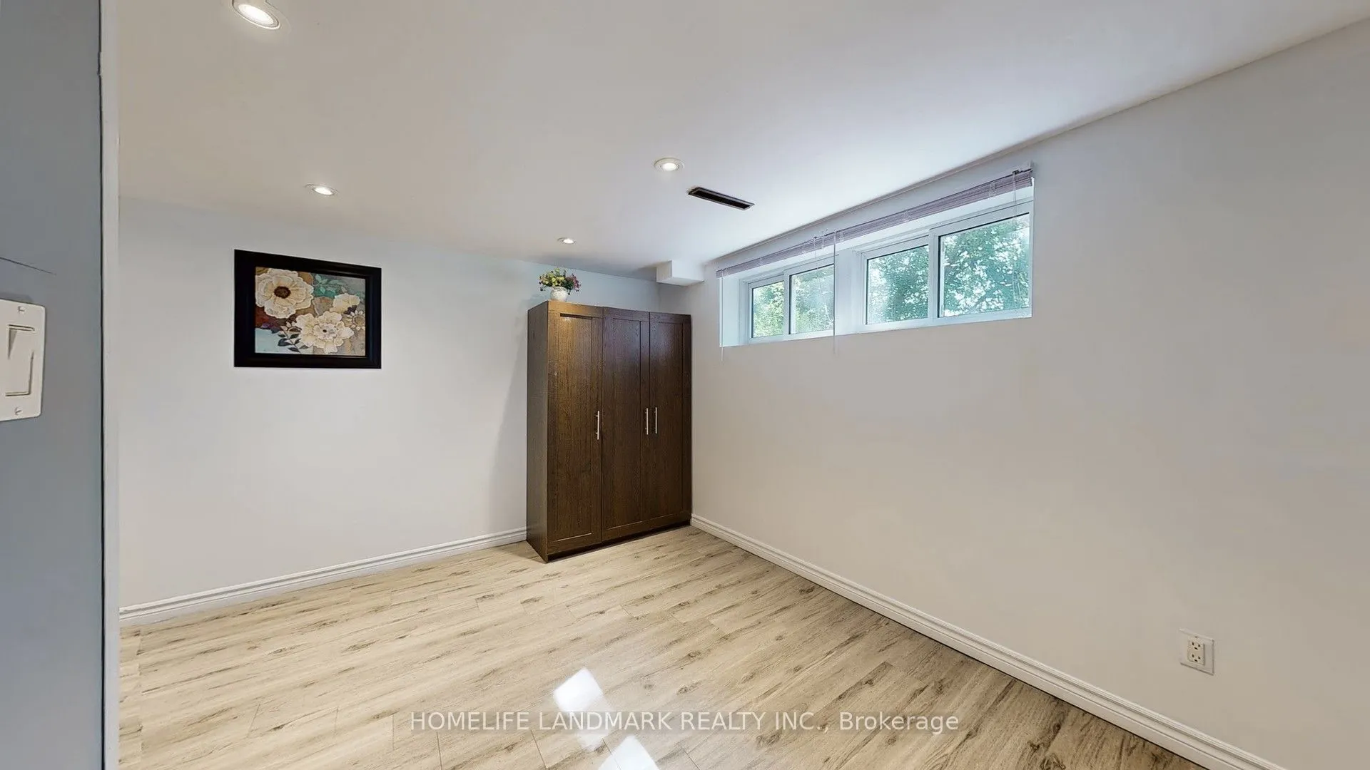 11 Uplands Avenue