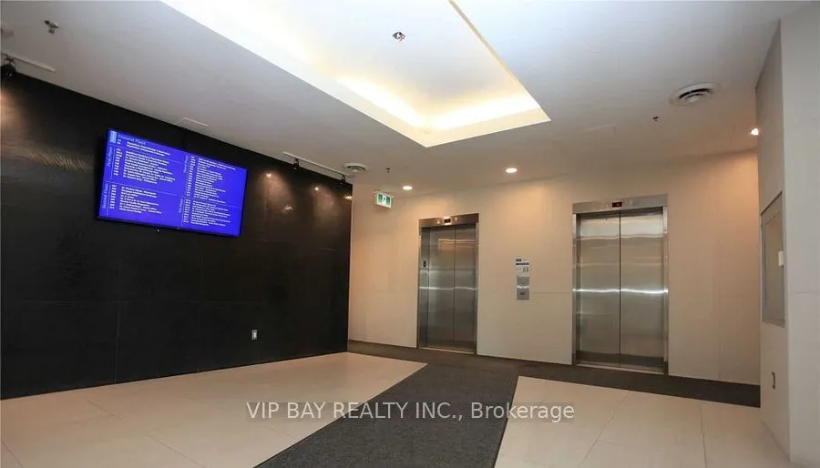7368 Yonge Street, #201