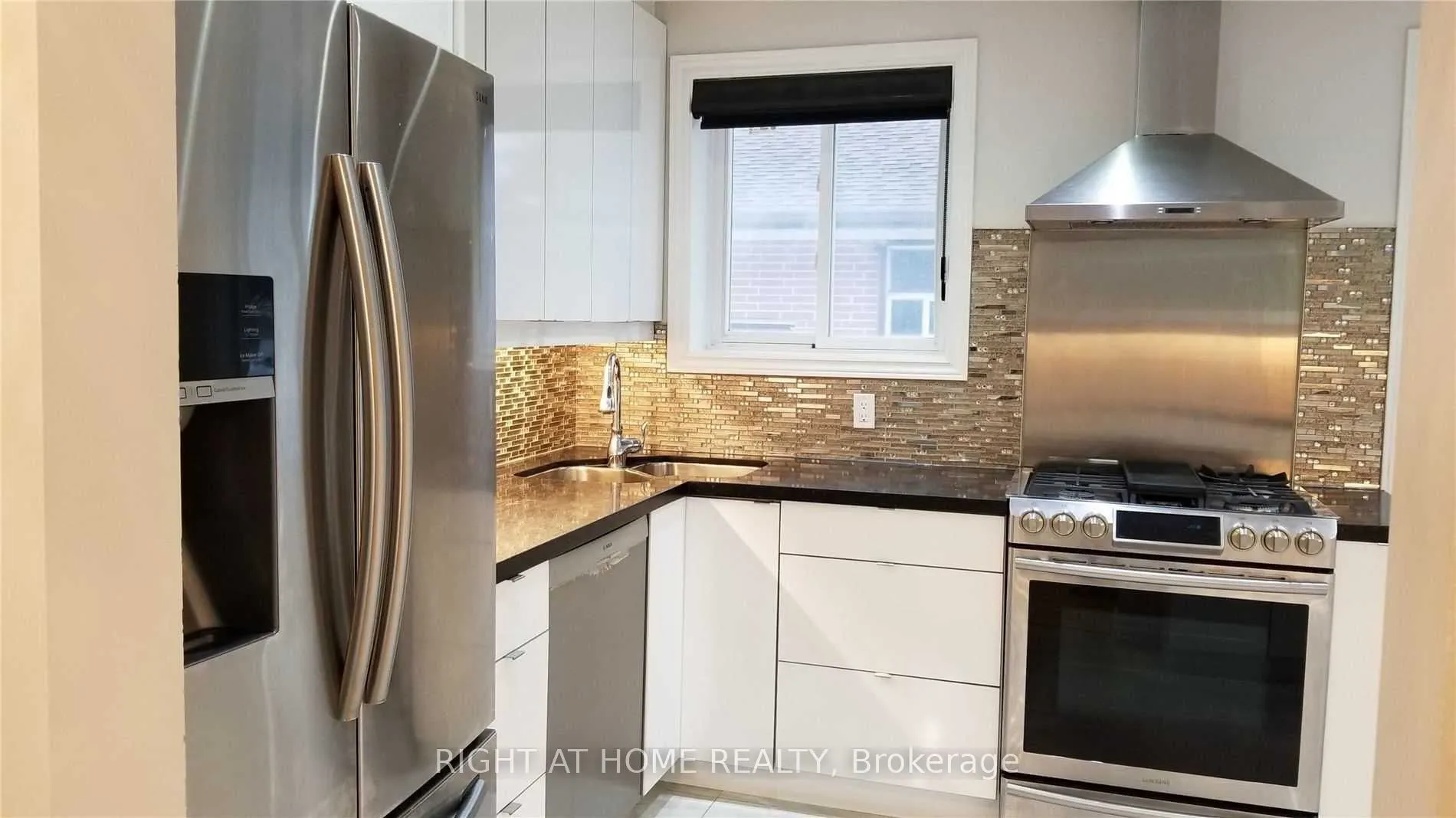 409 Marybay Crescent, #Main Floor