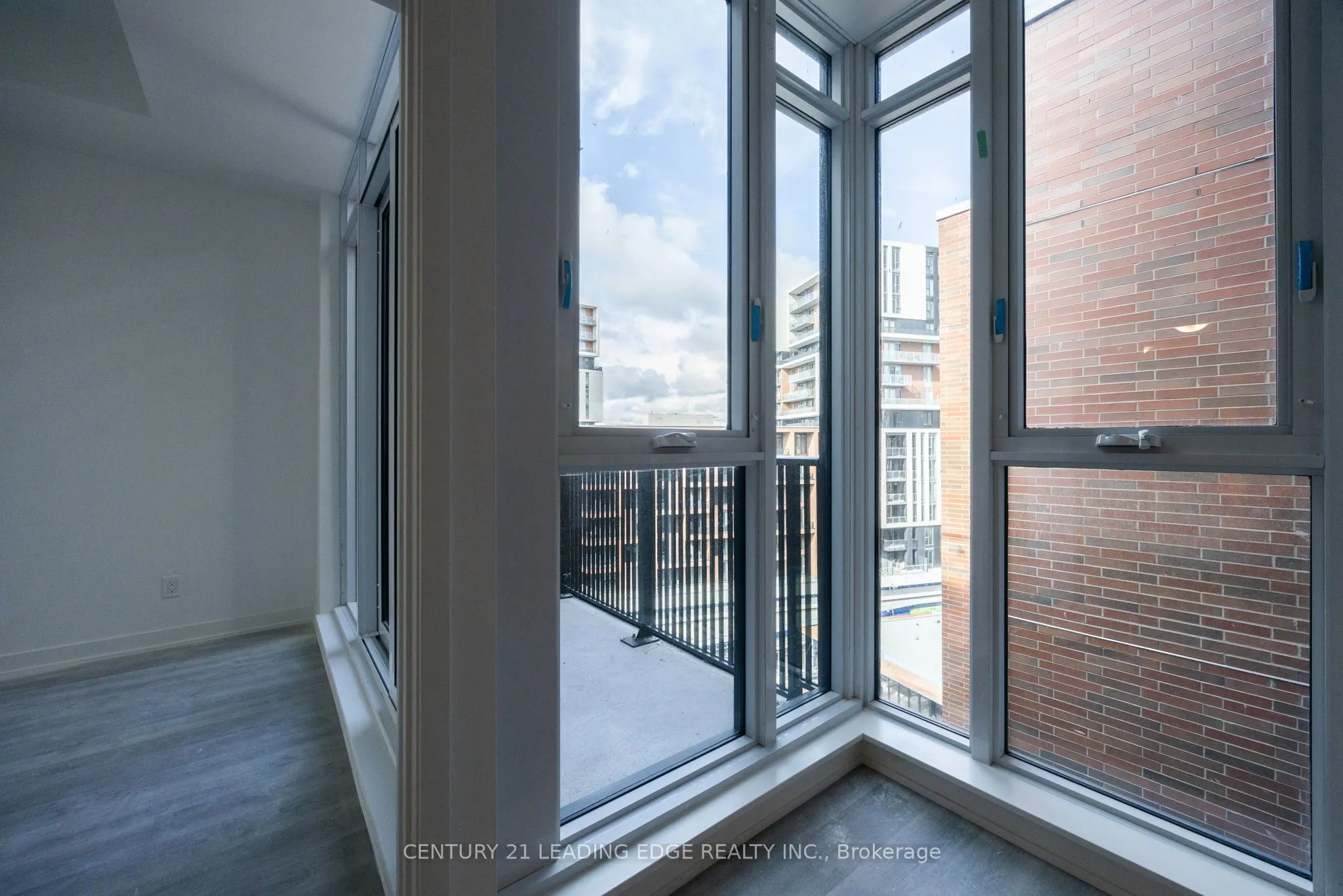 38 SIMCOE Promenade, #922