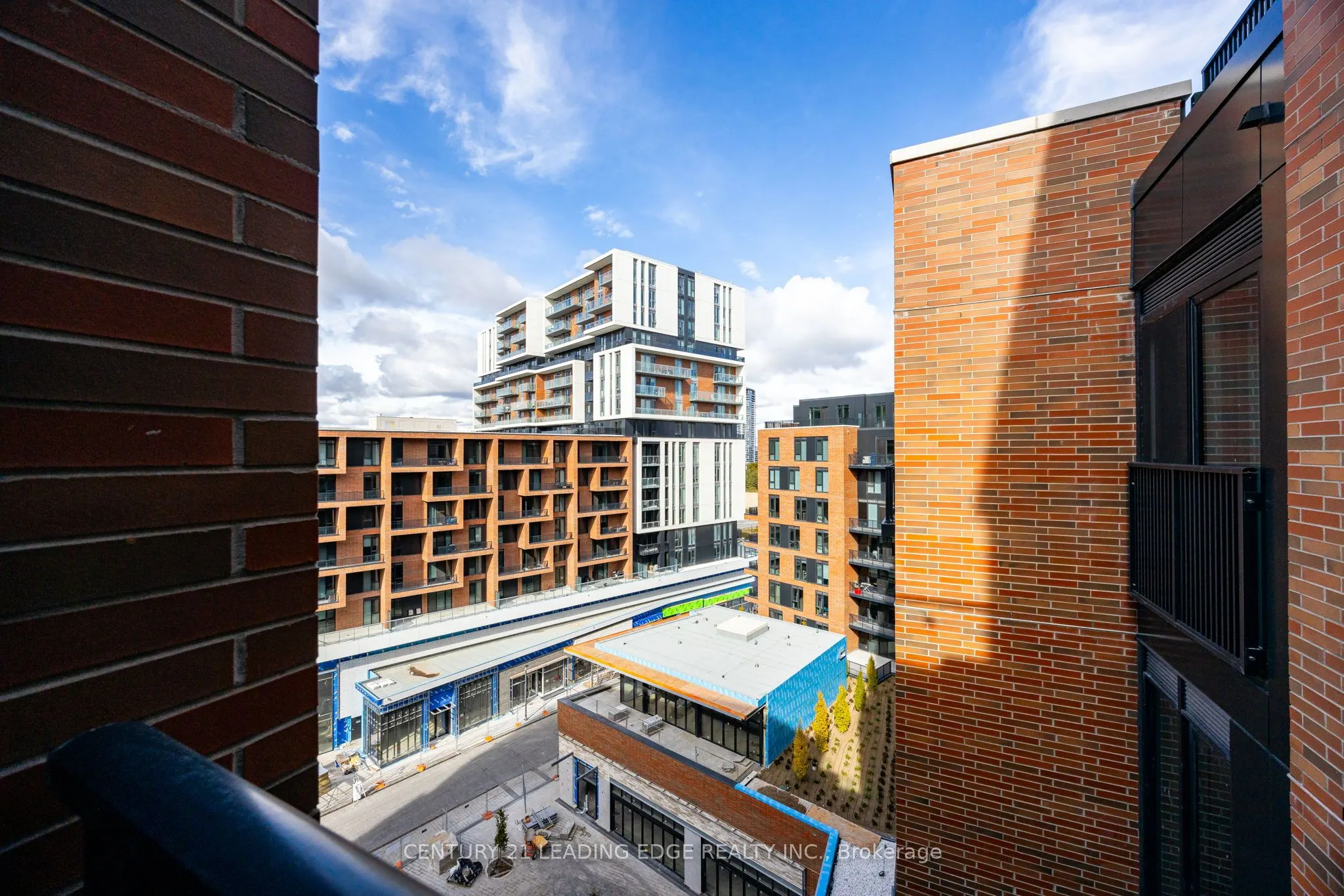 38 SIMCOE Promenade, #922