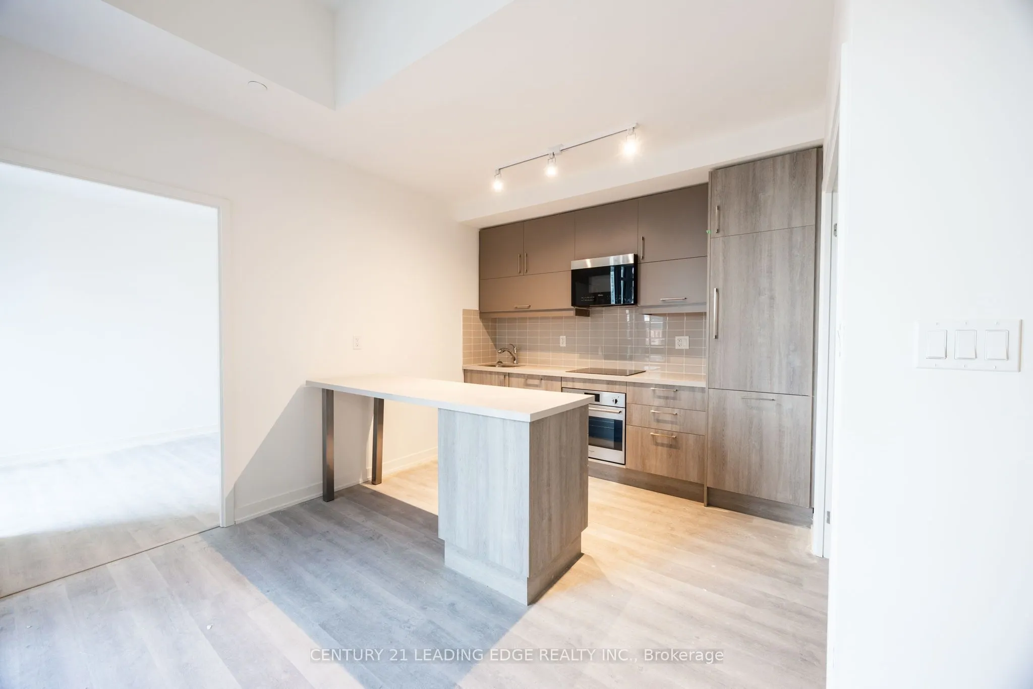38 SIMCOE Promenade, #922