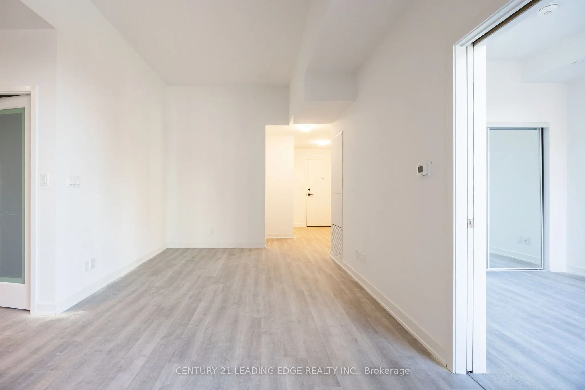 38 SIMCOE Promenade, #922