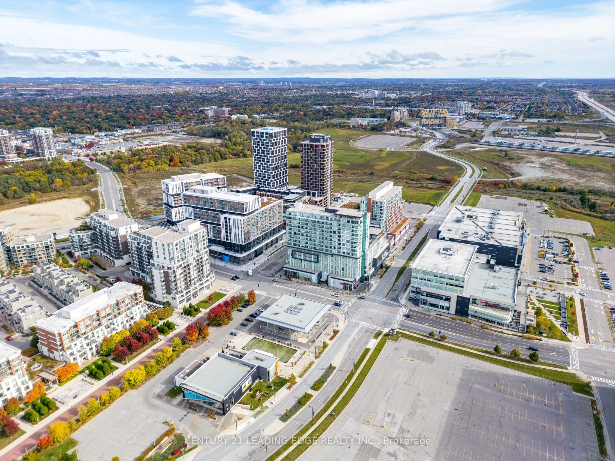 38 SIMCOE Promenade, #922