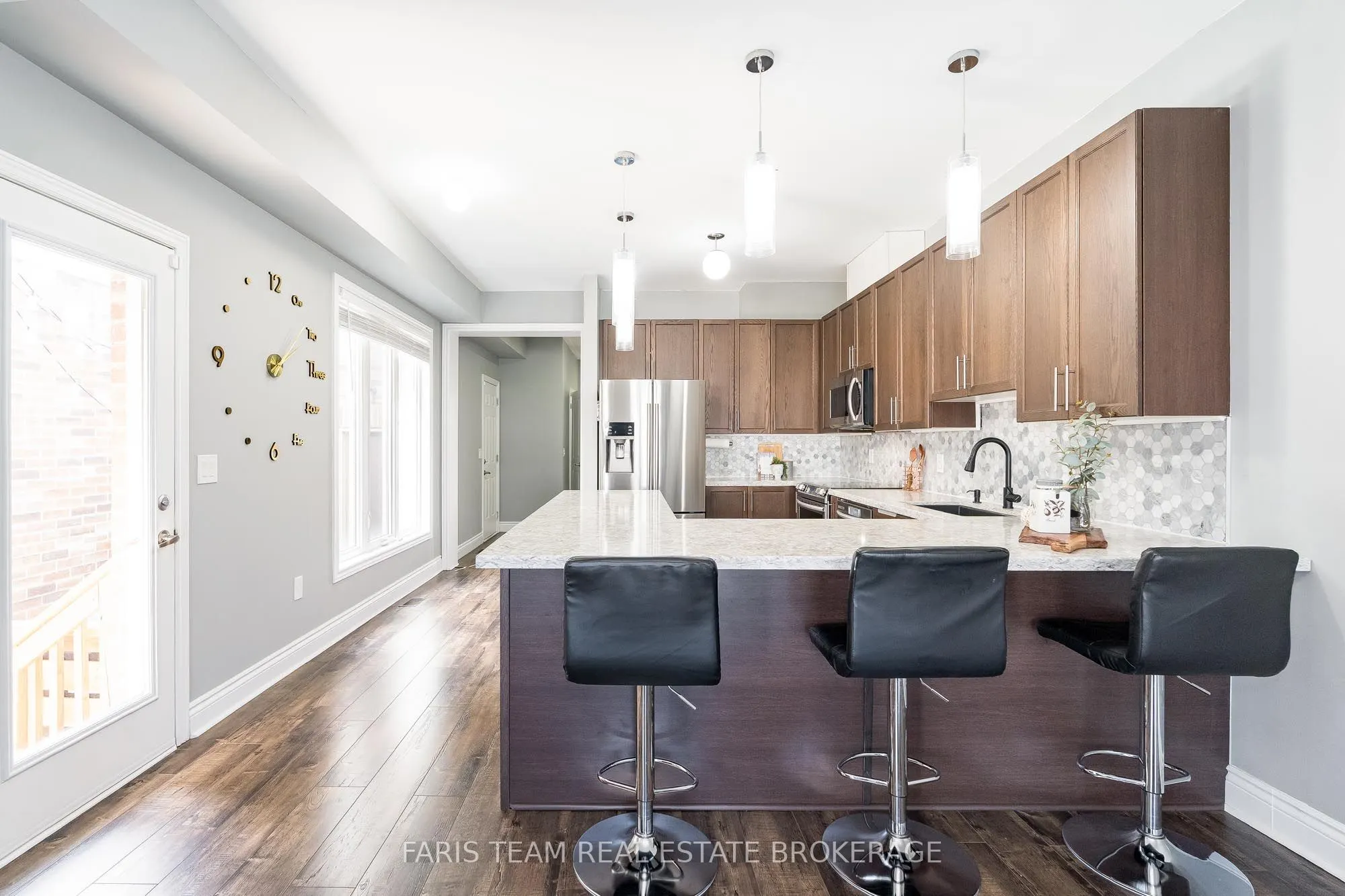 65 Kingsmere Crescent