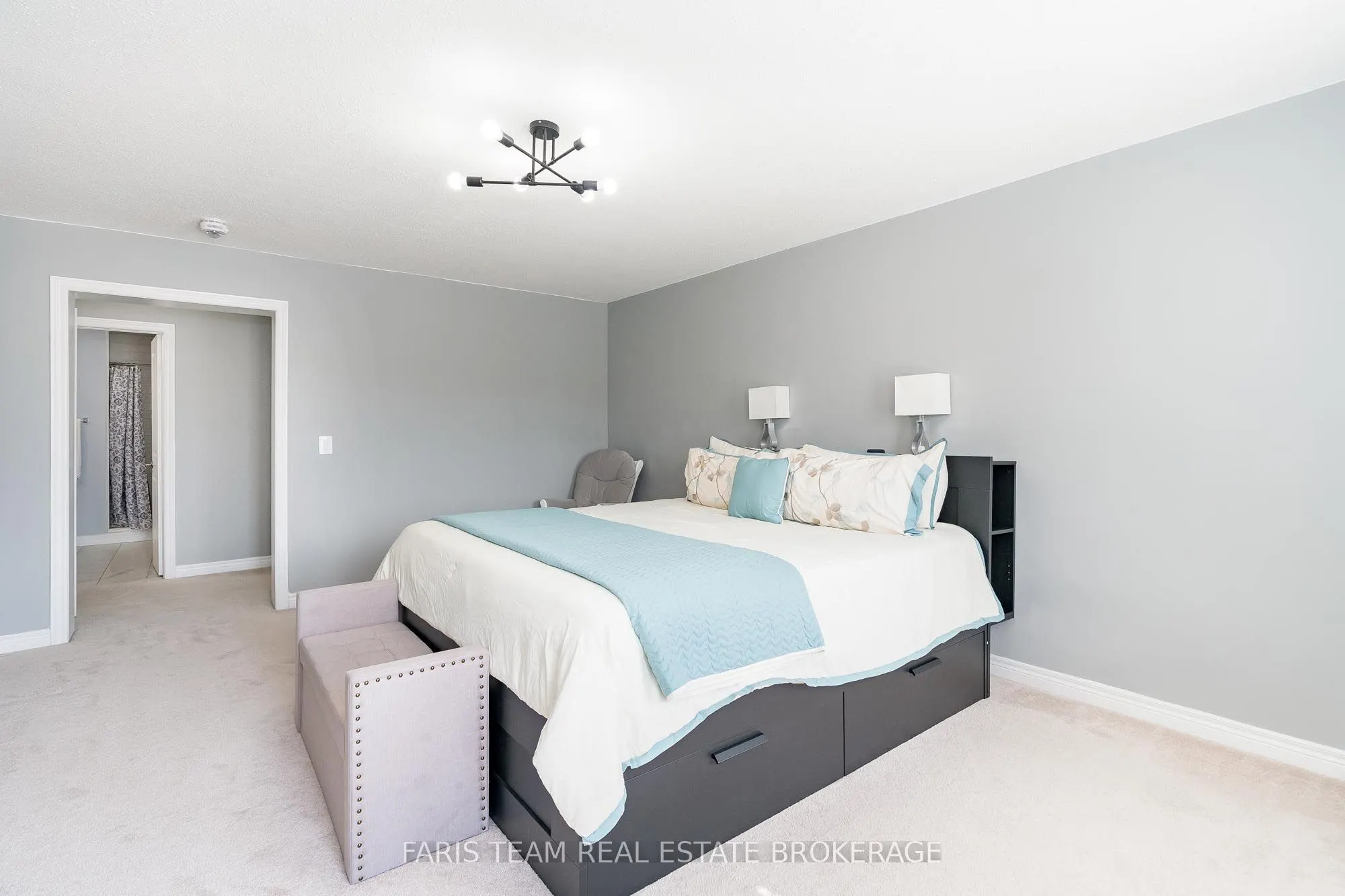 65 Kingsmere Crescent
