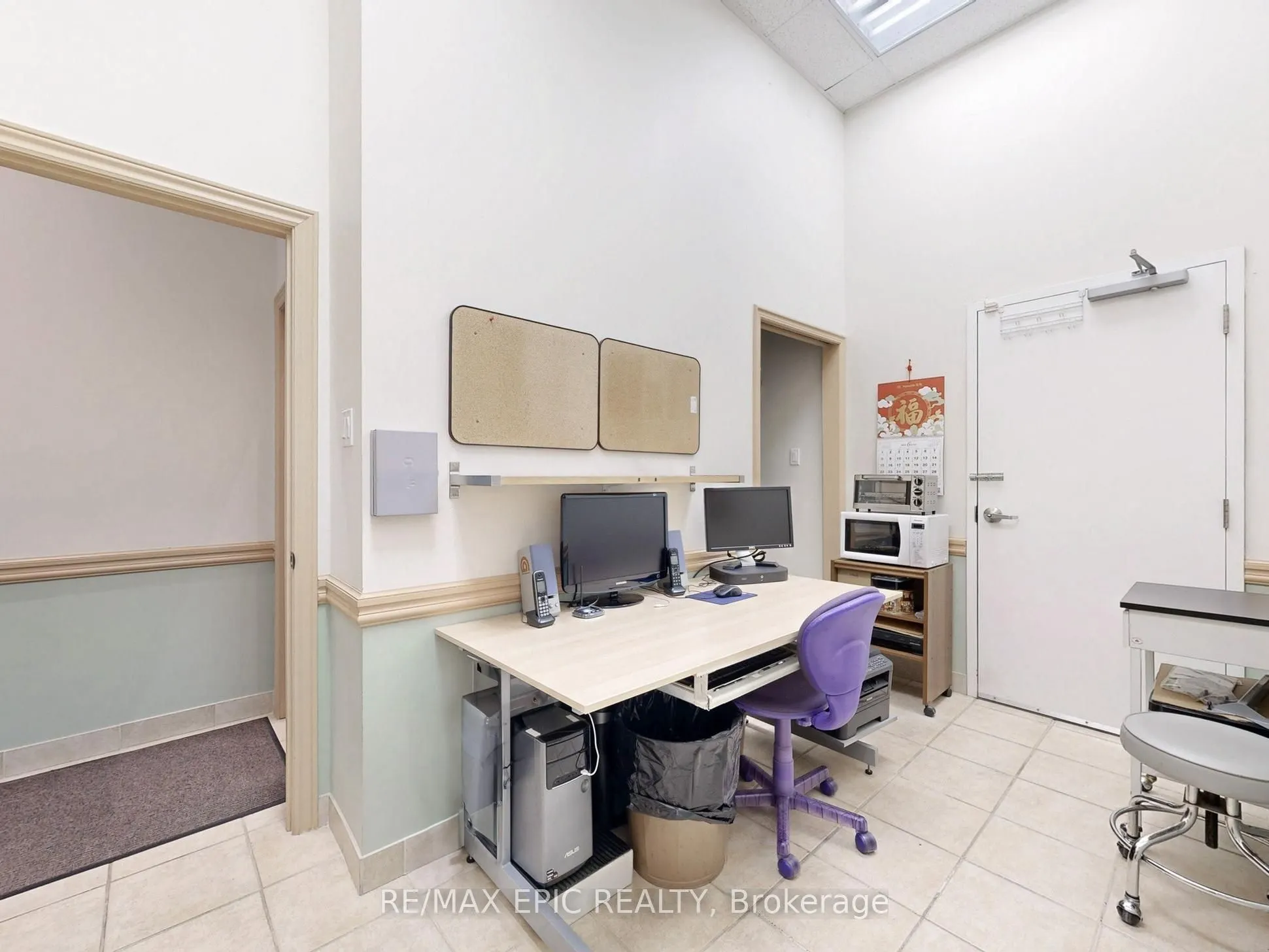 7010 Warden Avenue, #15