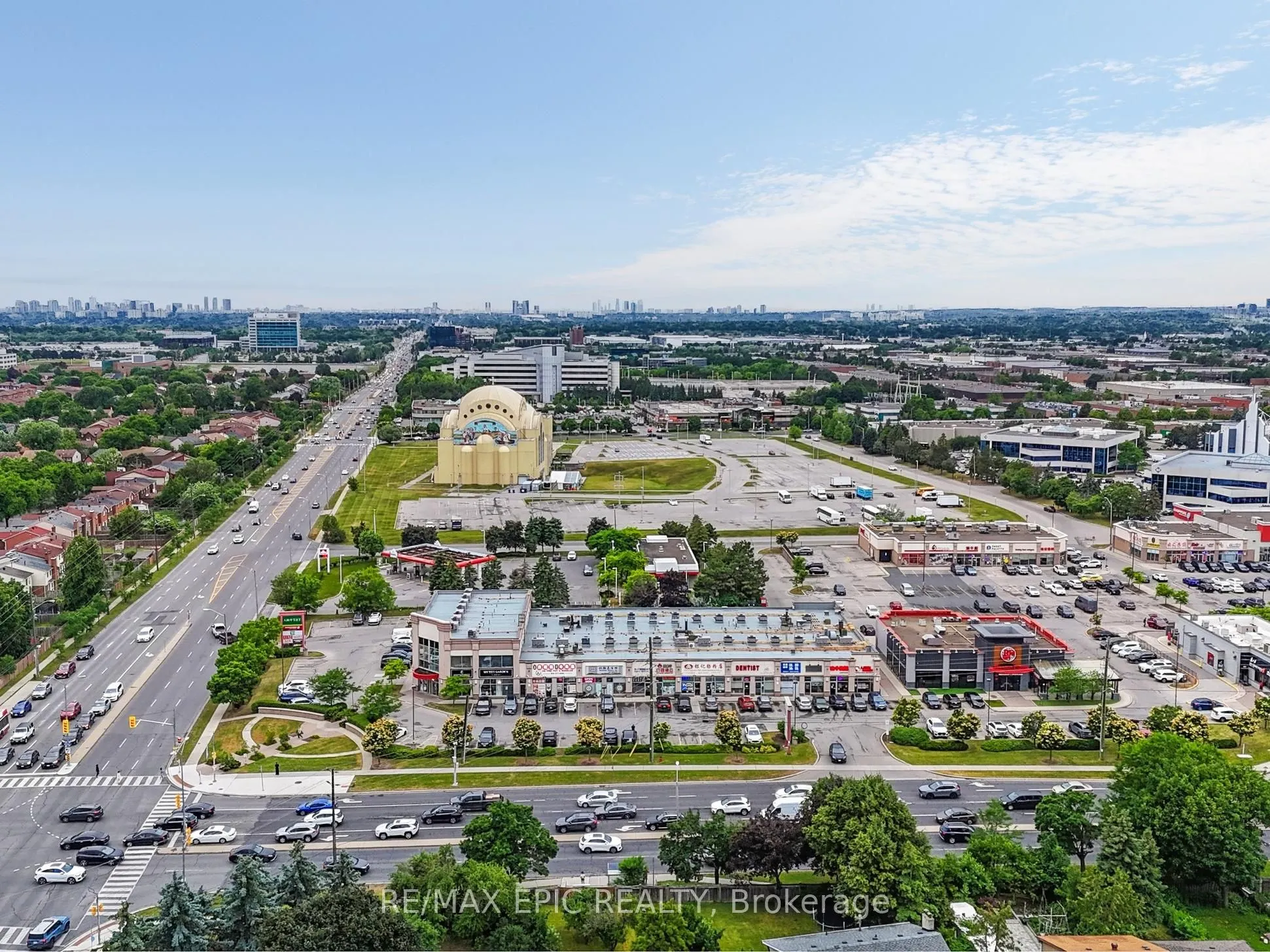 7010 Warden Avenue, #15