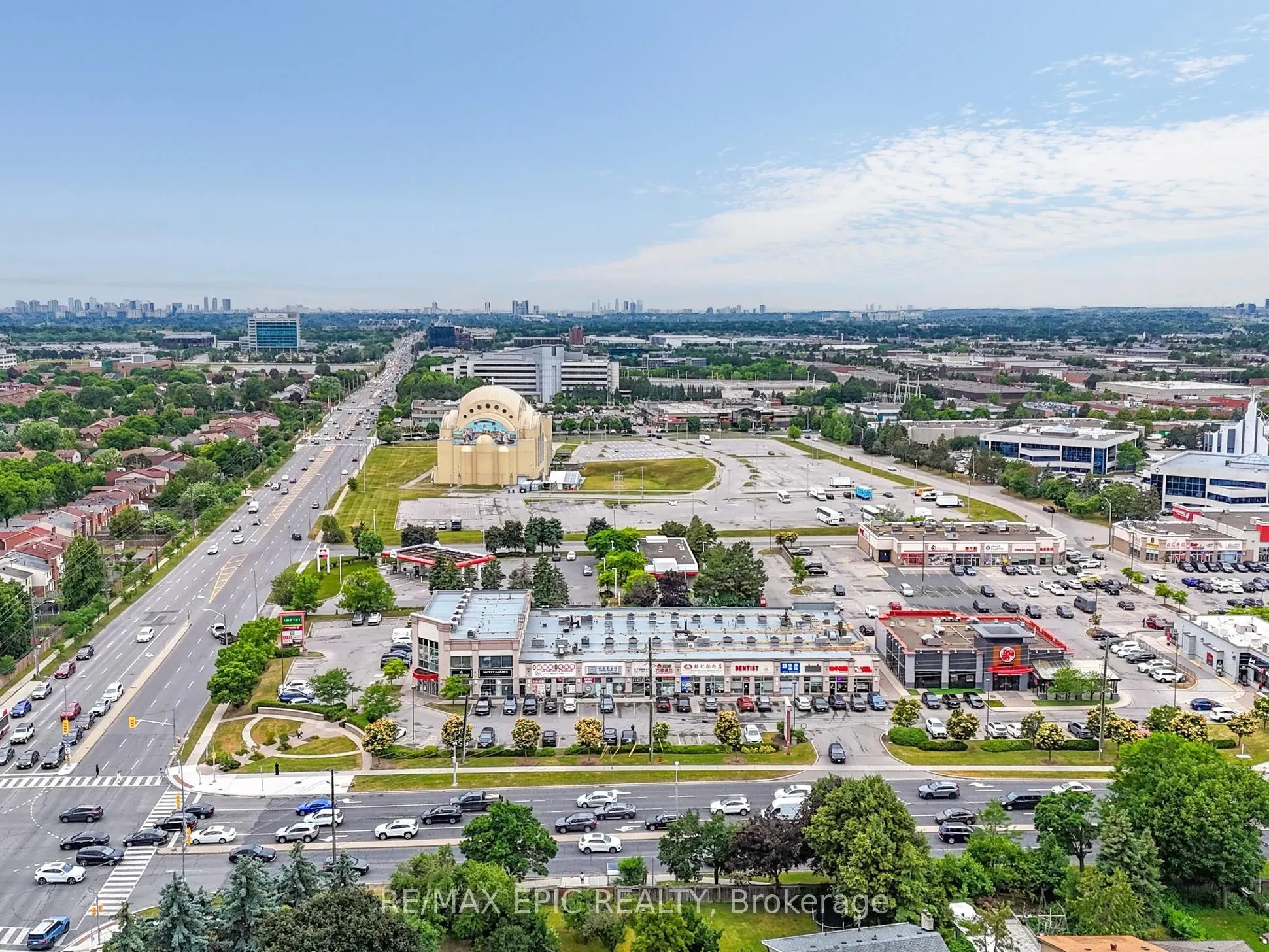 7010 Warden Avenue, #15