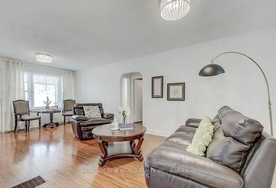 85 Clark Avenue, #Main Floor