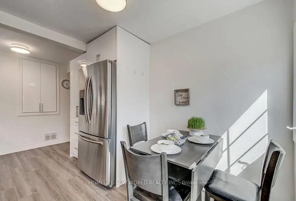 85 Clark Avenue, #Main Floor