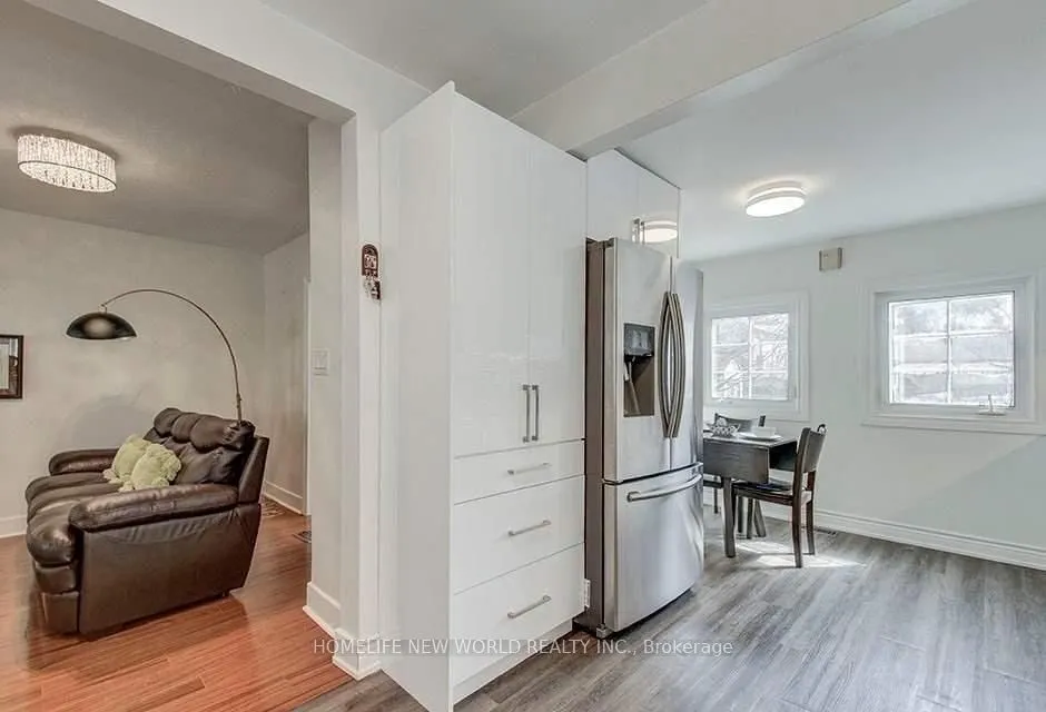 85 Clark Avenue, #Main Floor